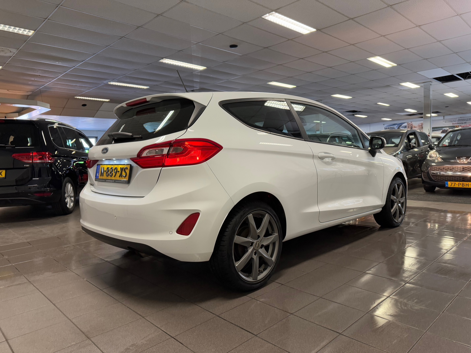 https://www.autokooy.nl//xml/images/44916687-6.JPG