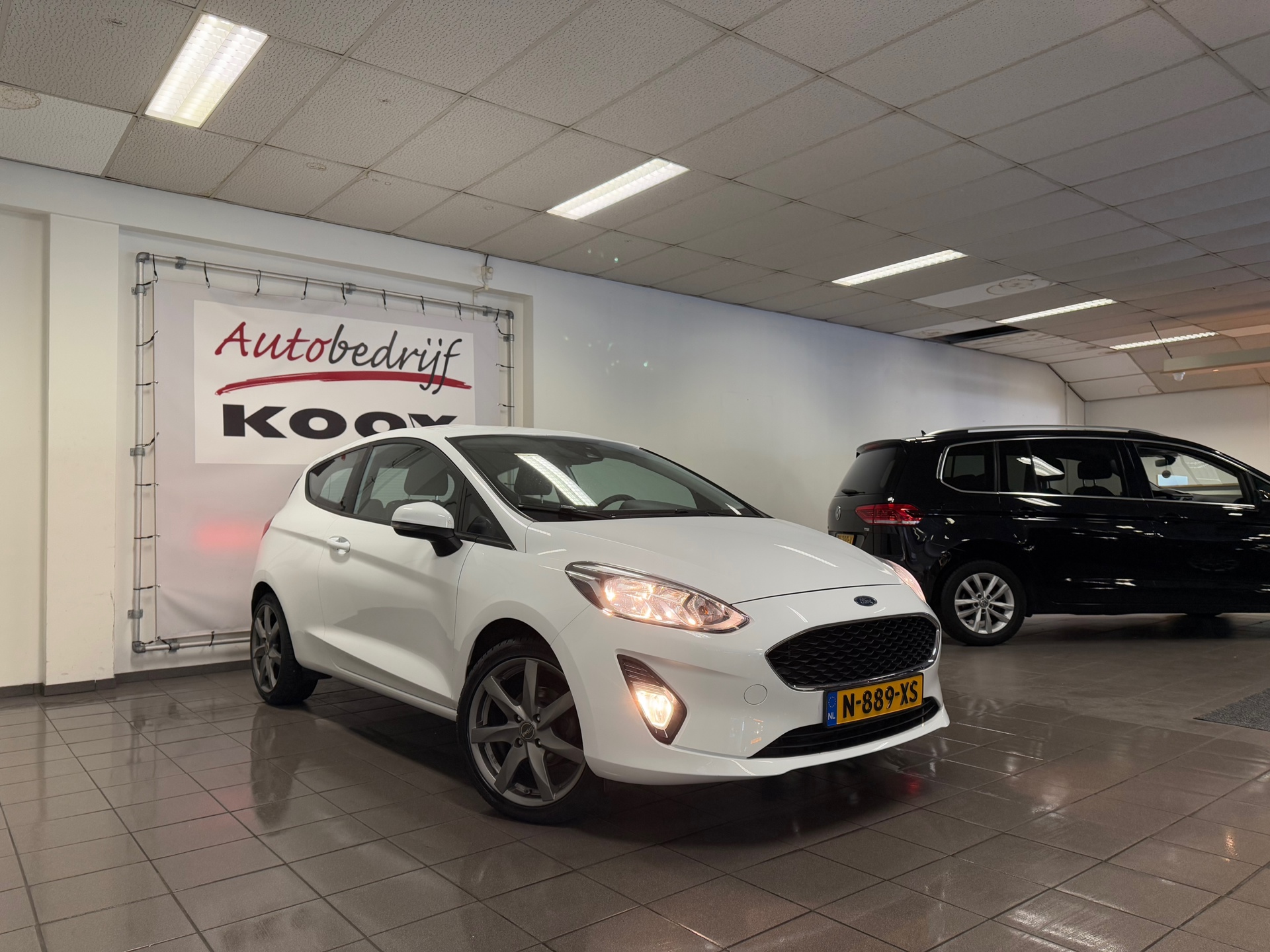 https://www.autokooy.nl//xml/images/44916687-7.JPG