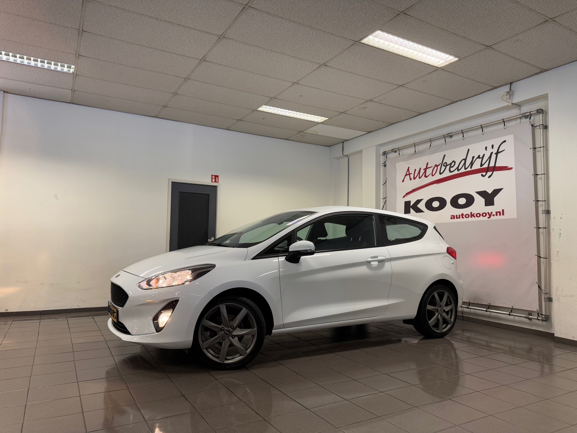 https://www.autokooy.nl//xml/images/44916687-9.JPG