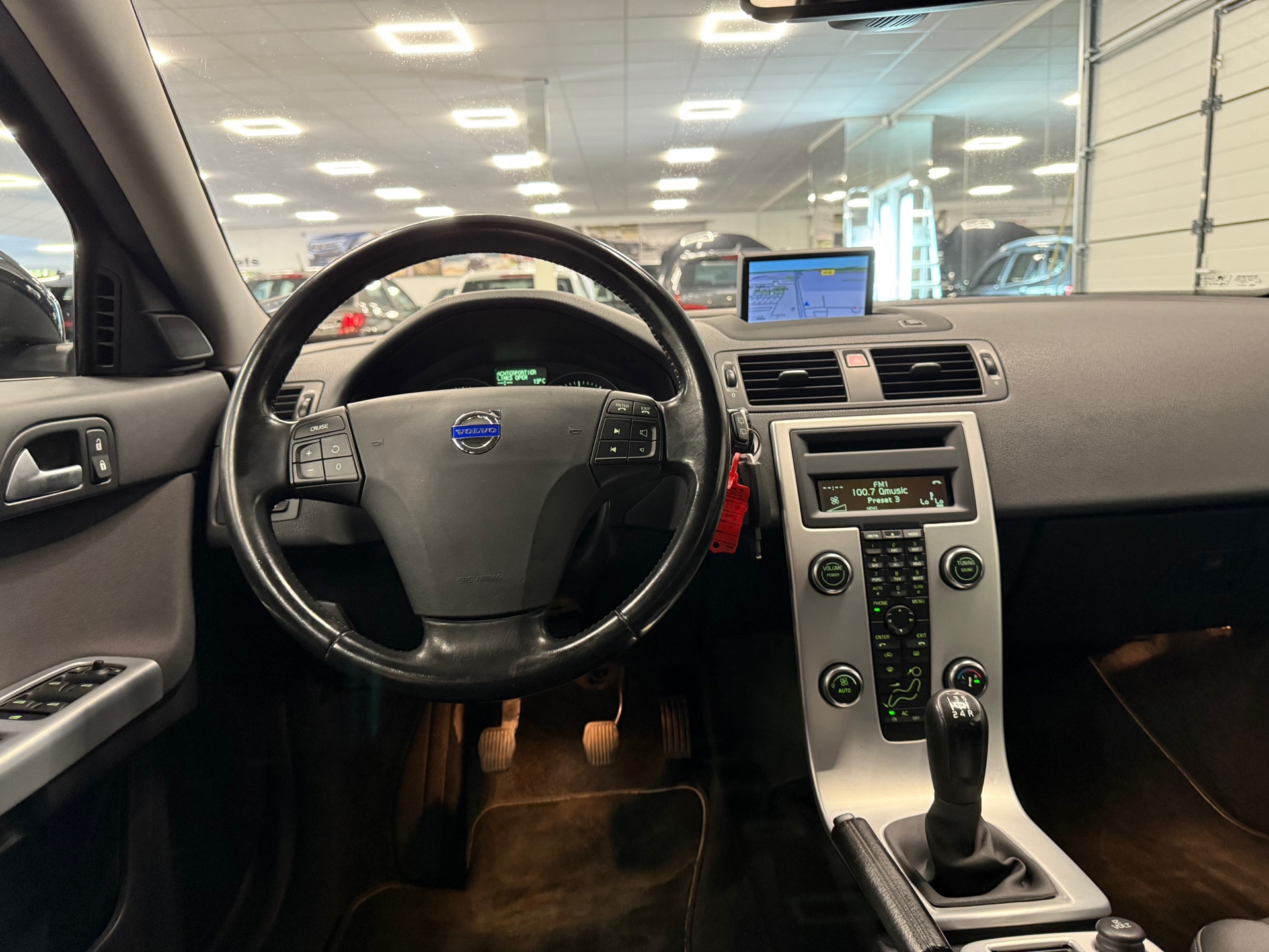https://www.autokooy.nl//xml/images/45308983-21.JPG
