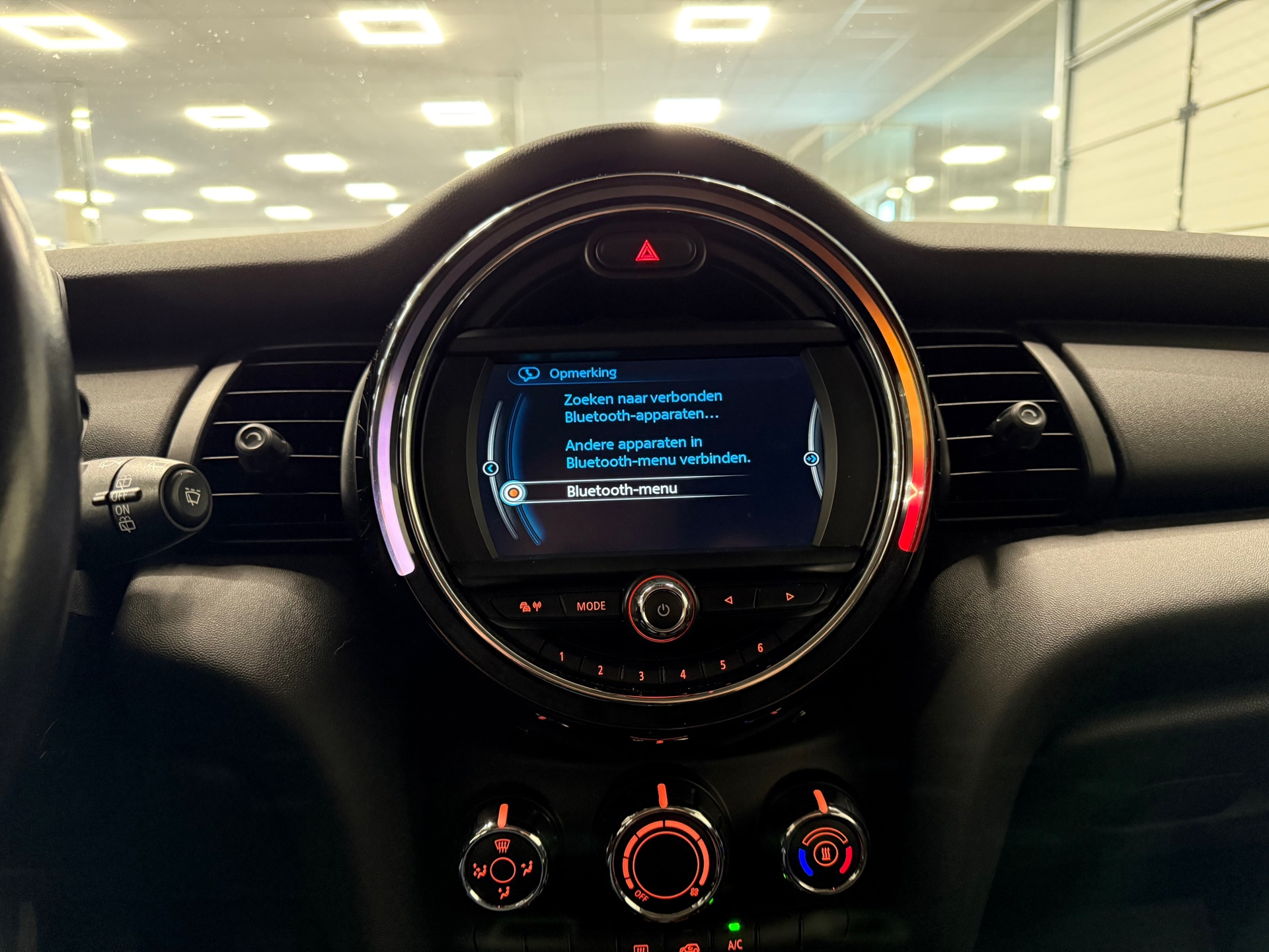 https://www.autokooy.nl//xml/images/45309132-17.JPG