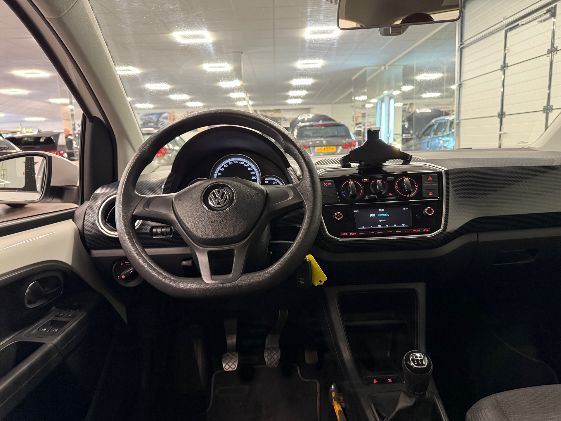 https://www.autokooy.nl//xml/images/45309232-17.JPG