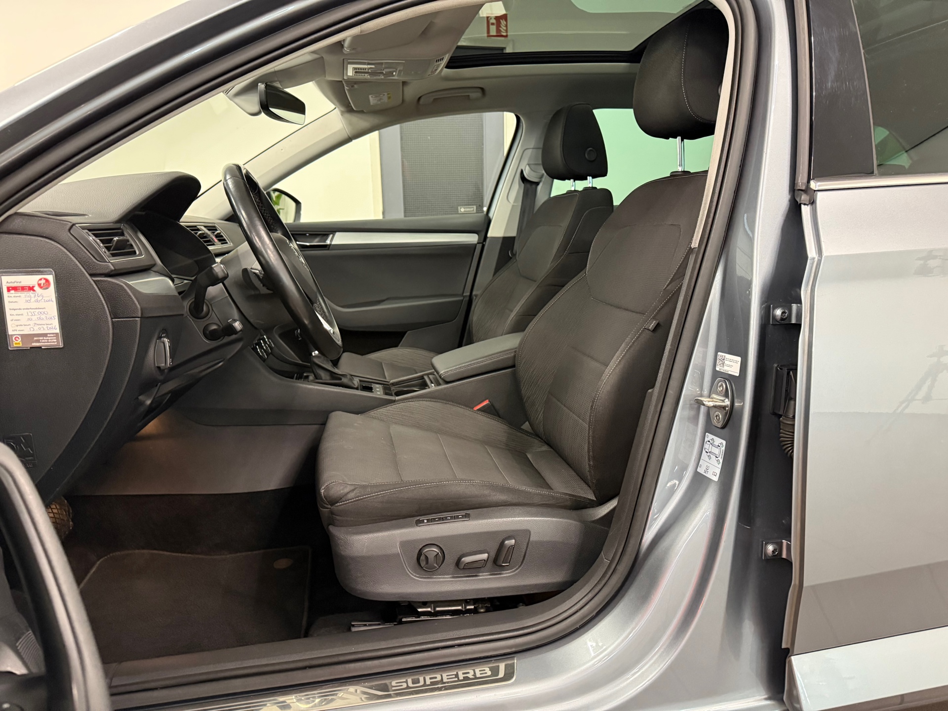https://www.autokooy.nl//xml/images/45343878-12.JPG