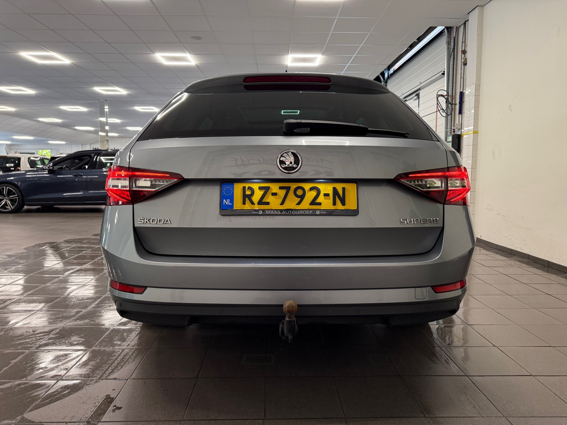 https://www.autokooy.nl//xml/images/45343878-4.JPG