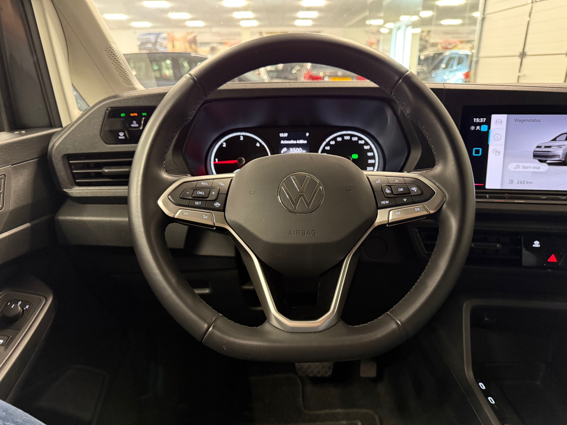 https://www.autokooy.nl//xml/images/45361487-16.JPG