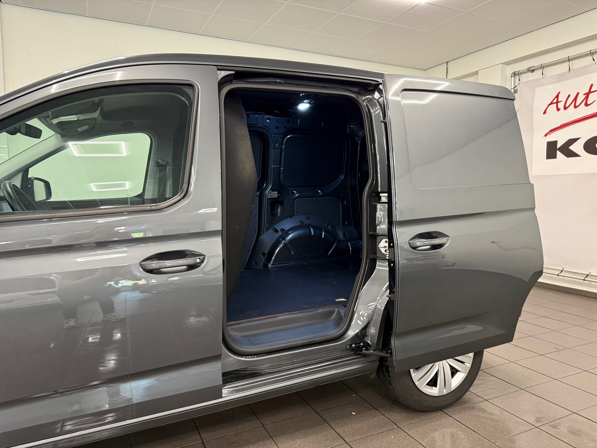 https://www.autokooy.nl//xml/images/45361487-3.JPG