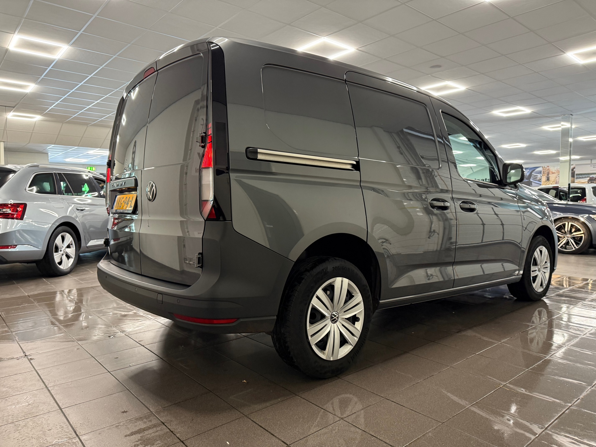 https://www.autokooy.nl//xml/images/45361487-7.JPG