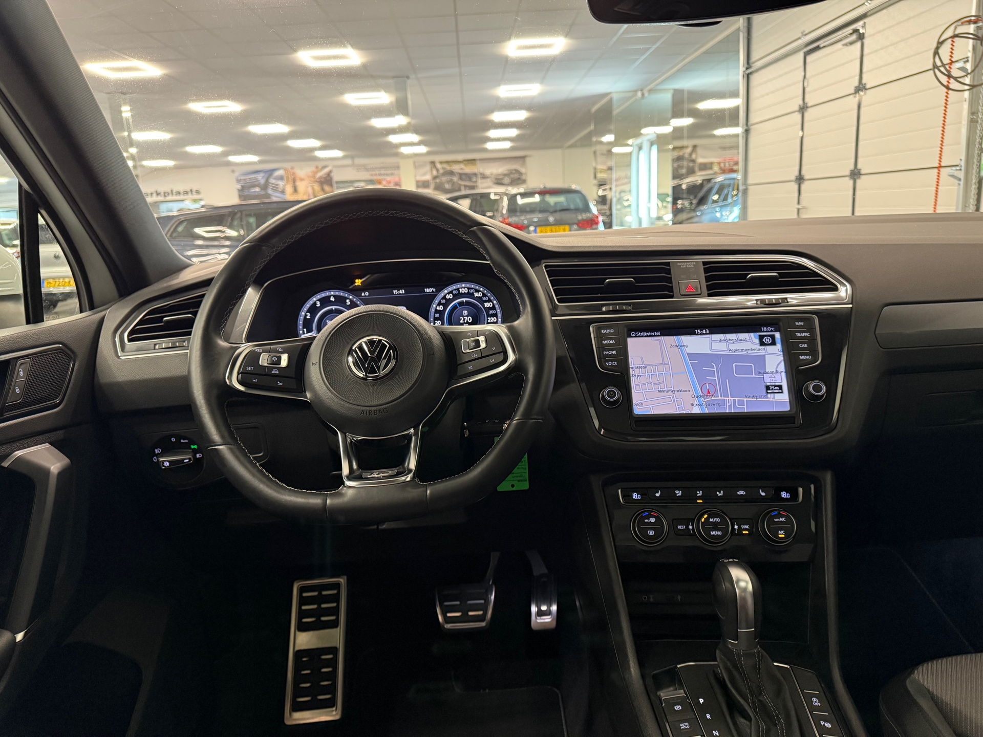 https://www.autokooy.nl//xml/images/45384845-20.JPG