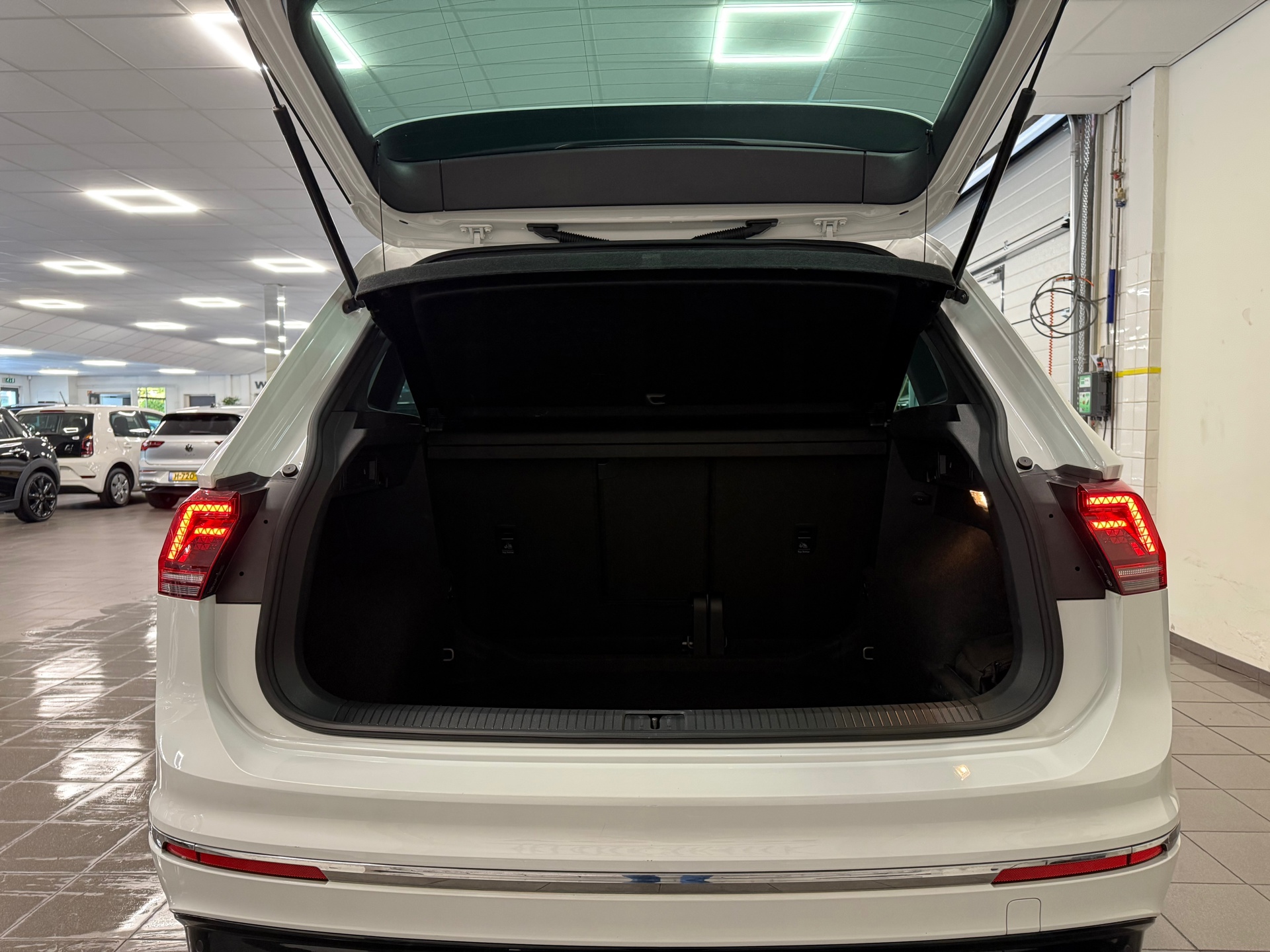 https://www.autokooy.nl//xml/images/45384845-5.JPG