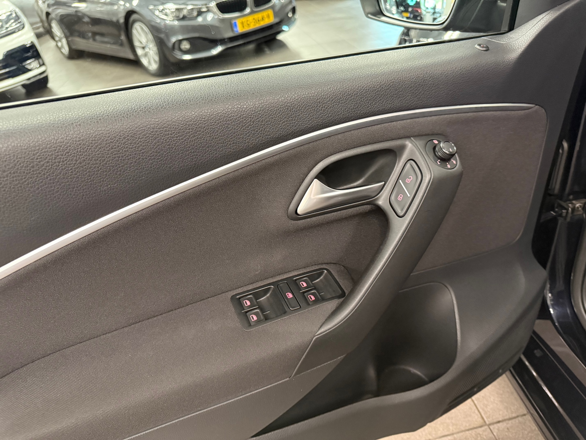 https://www.autokooy.nl//xml/images/45413785-10.JPG