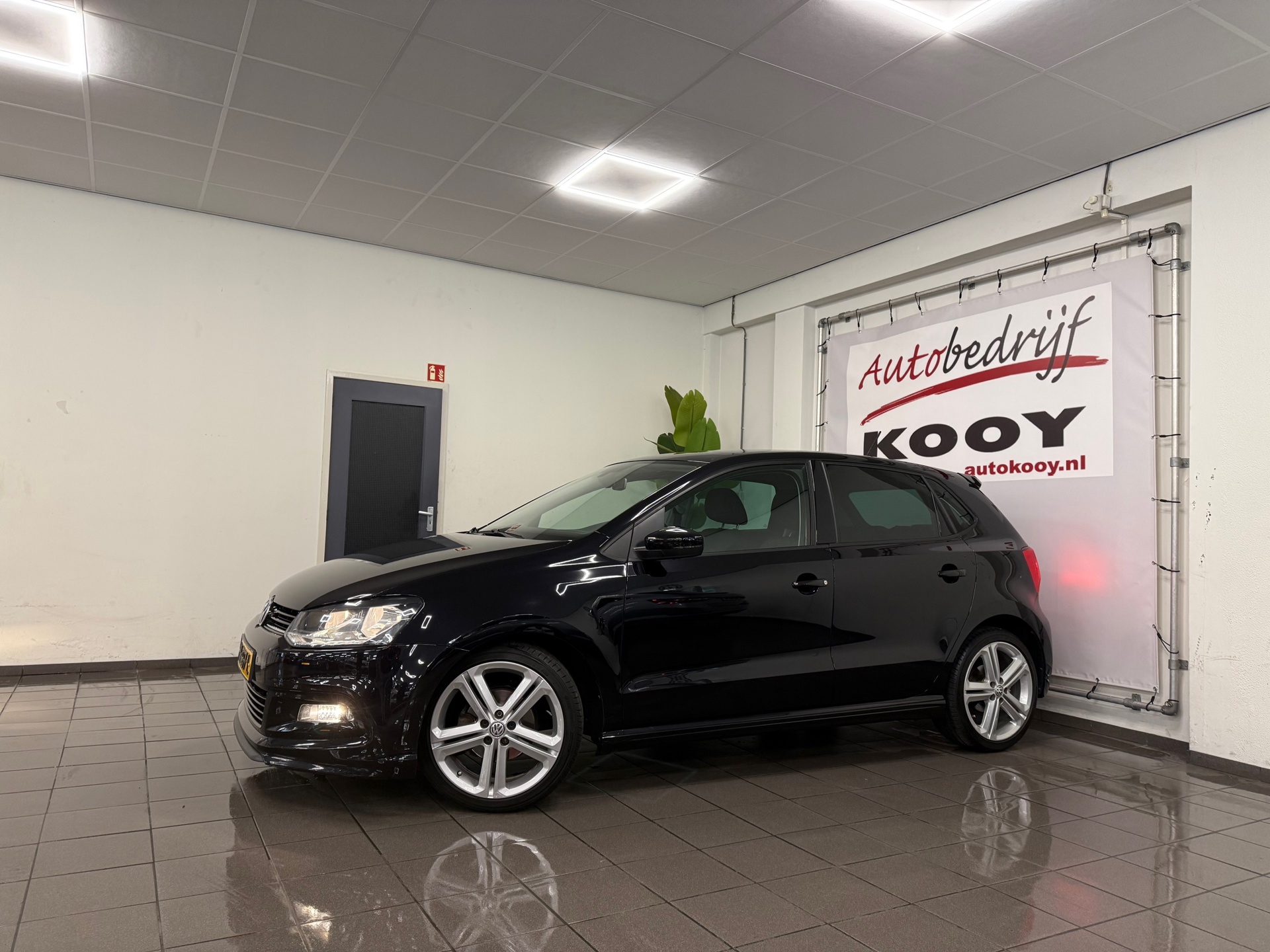 https://www.autokooy.nl//xml/images/45413785-9.JPG