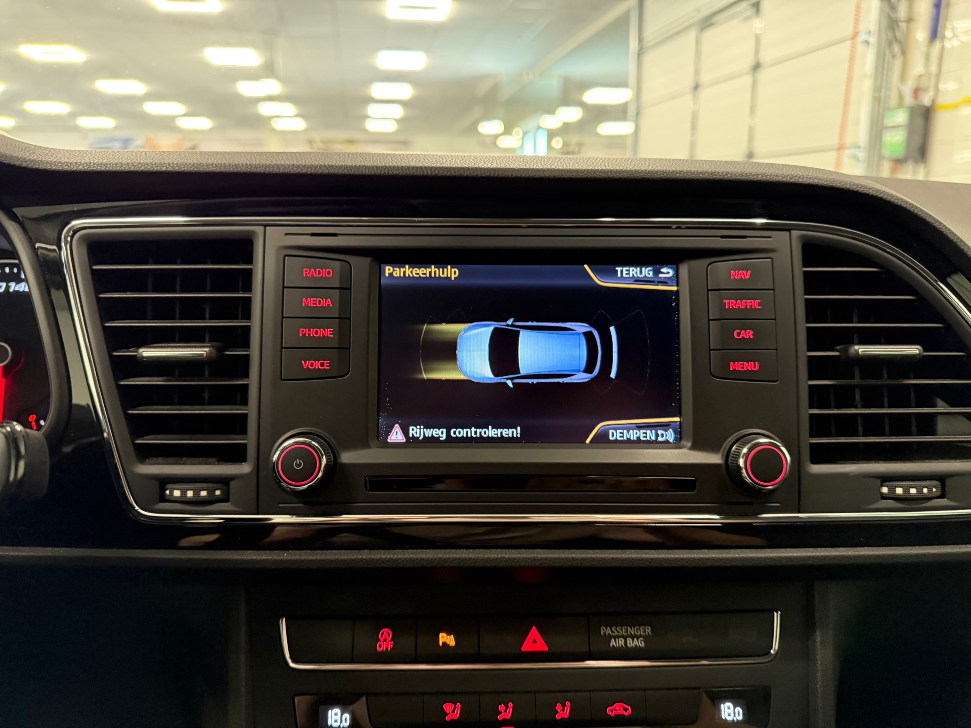 https://www.autokooy.nl//xml/images/45413902-19.JPG