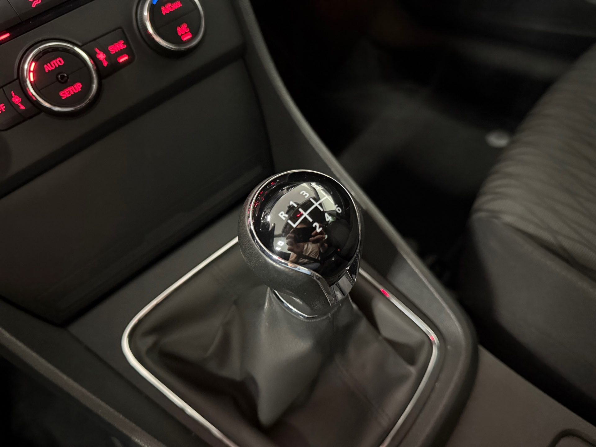 https://www.autokooy.nl//xml/images/45413902-21.JPG