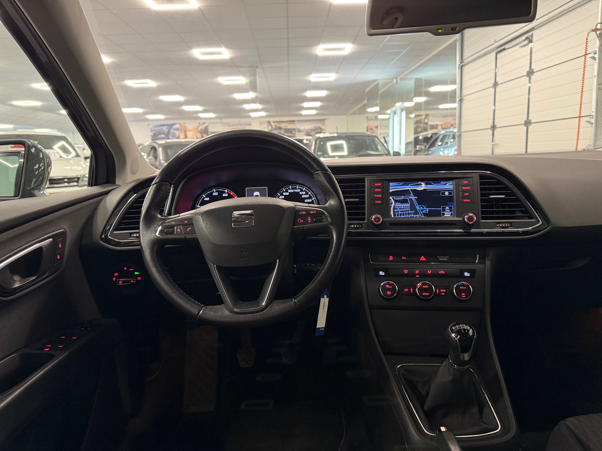 https://www.autokooy.nl//xml/images/45413902-22.JPG