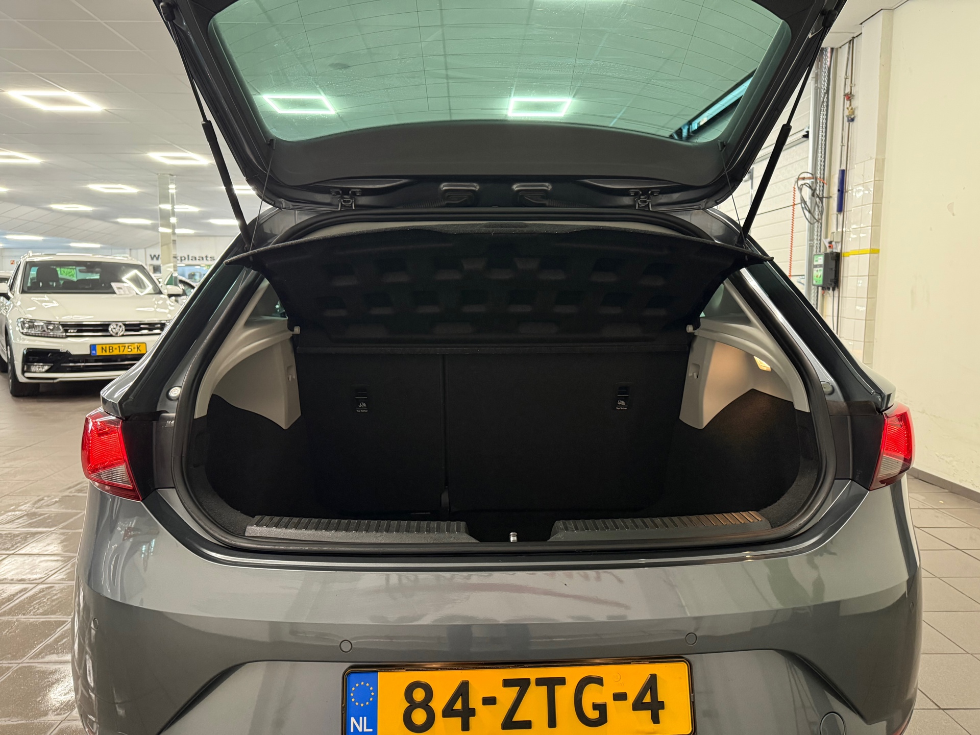 https://www.autokooy.nl//xml/images/45413902-5.JPG
