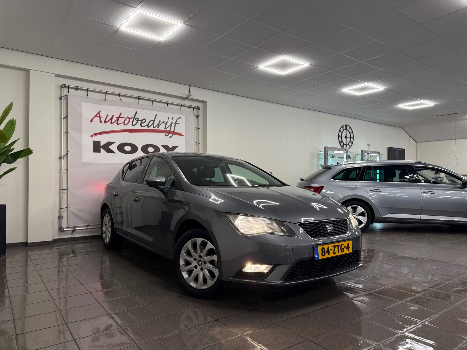 https://www.autokooy.nl//xml/images/45413902-7.JPG