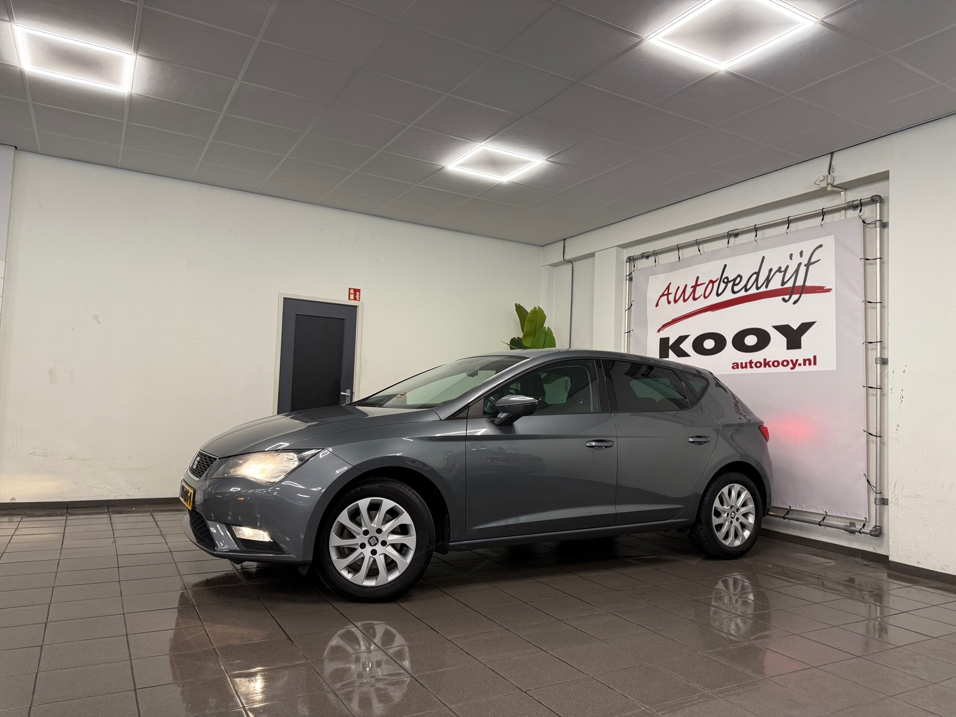 https://www.autokooy.nl//xml/images/45413902-9.JPG