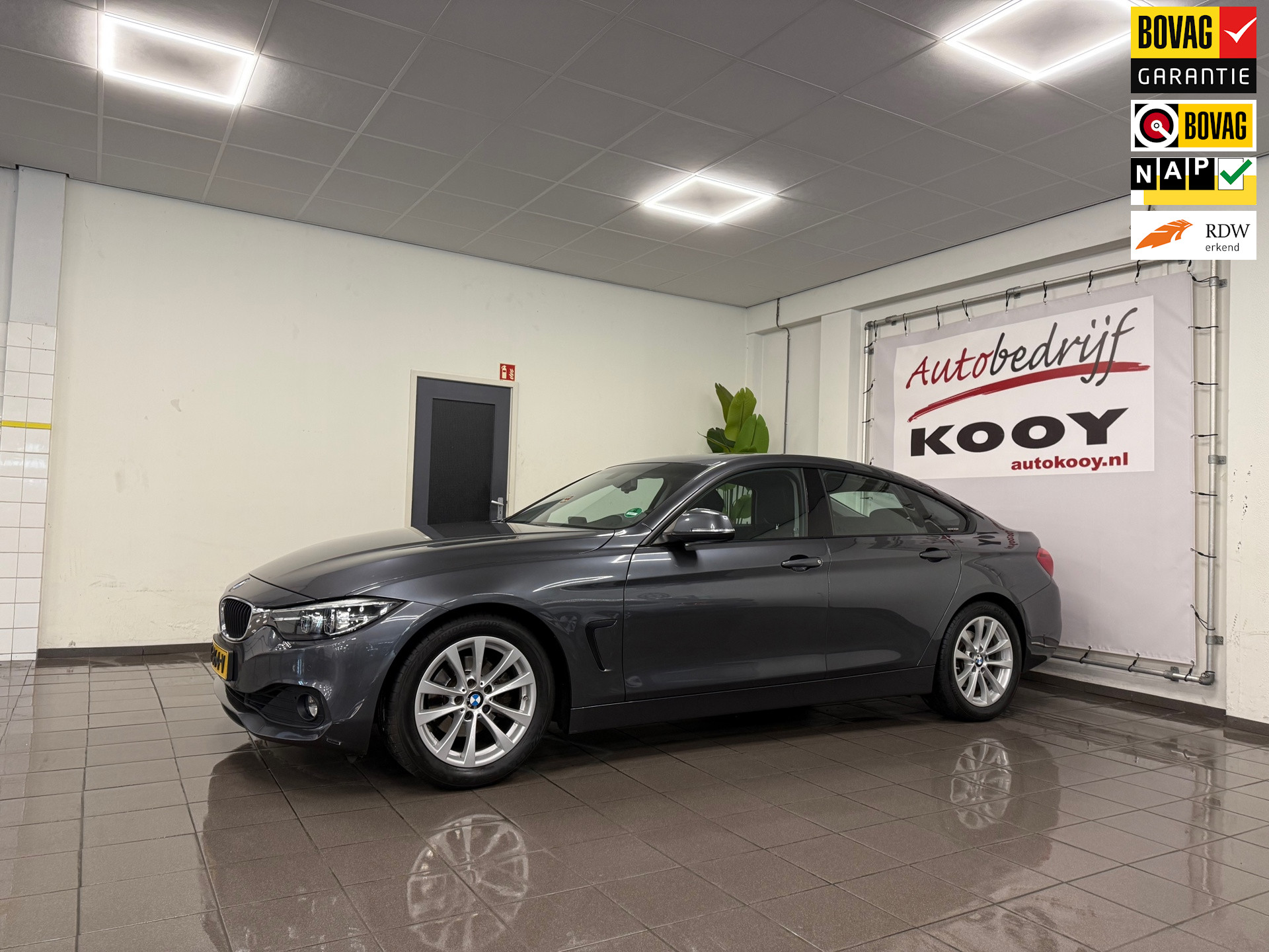 BMW 4-serie Gran Coupé 420i High Executive * Dealer onderhouden / Navigatie / Afn. Trekhaak / NL Auto *