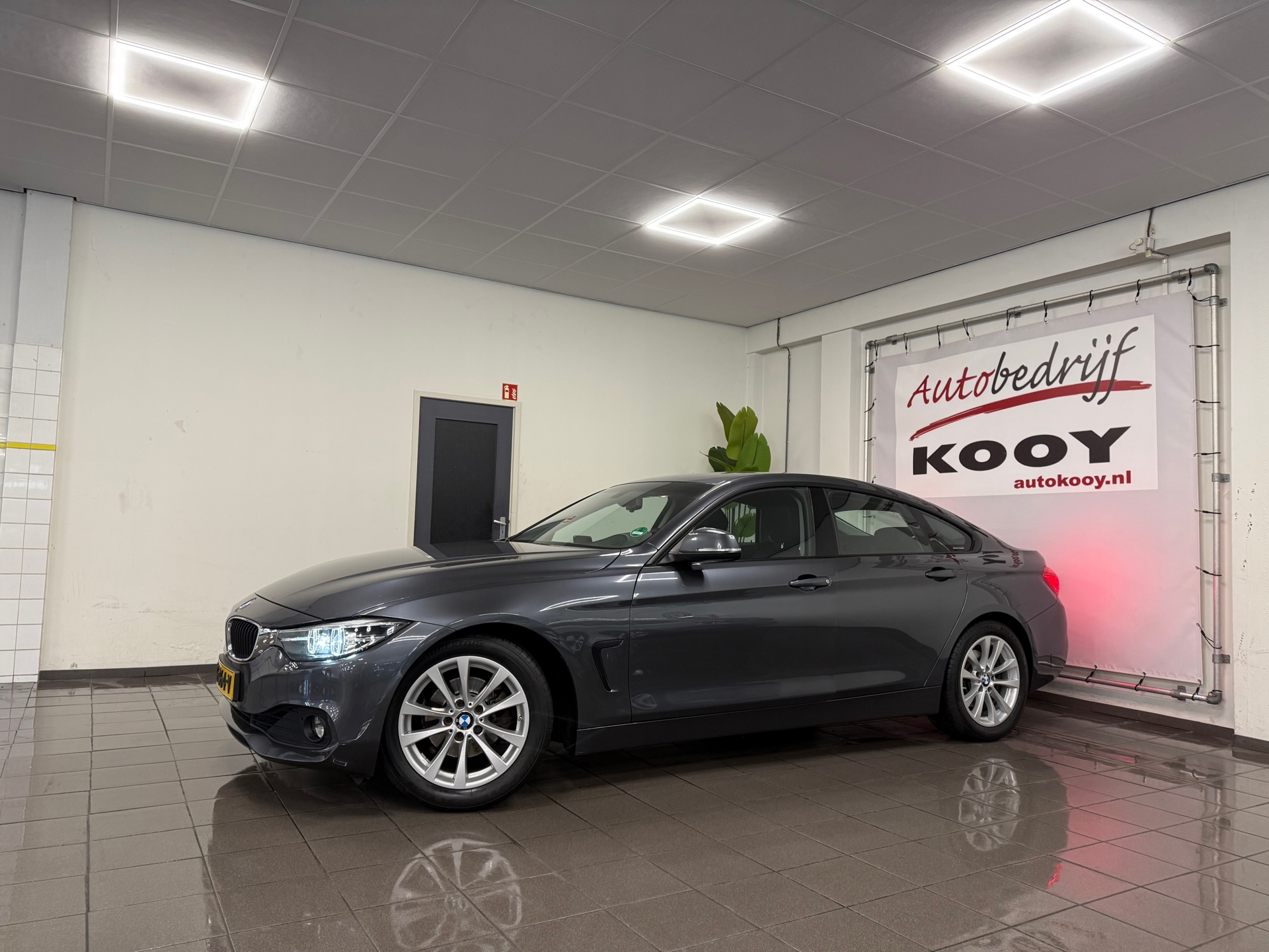 https://www.autokooy.nl//xml/images/45414017-11.JPG