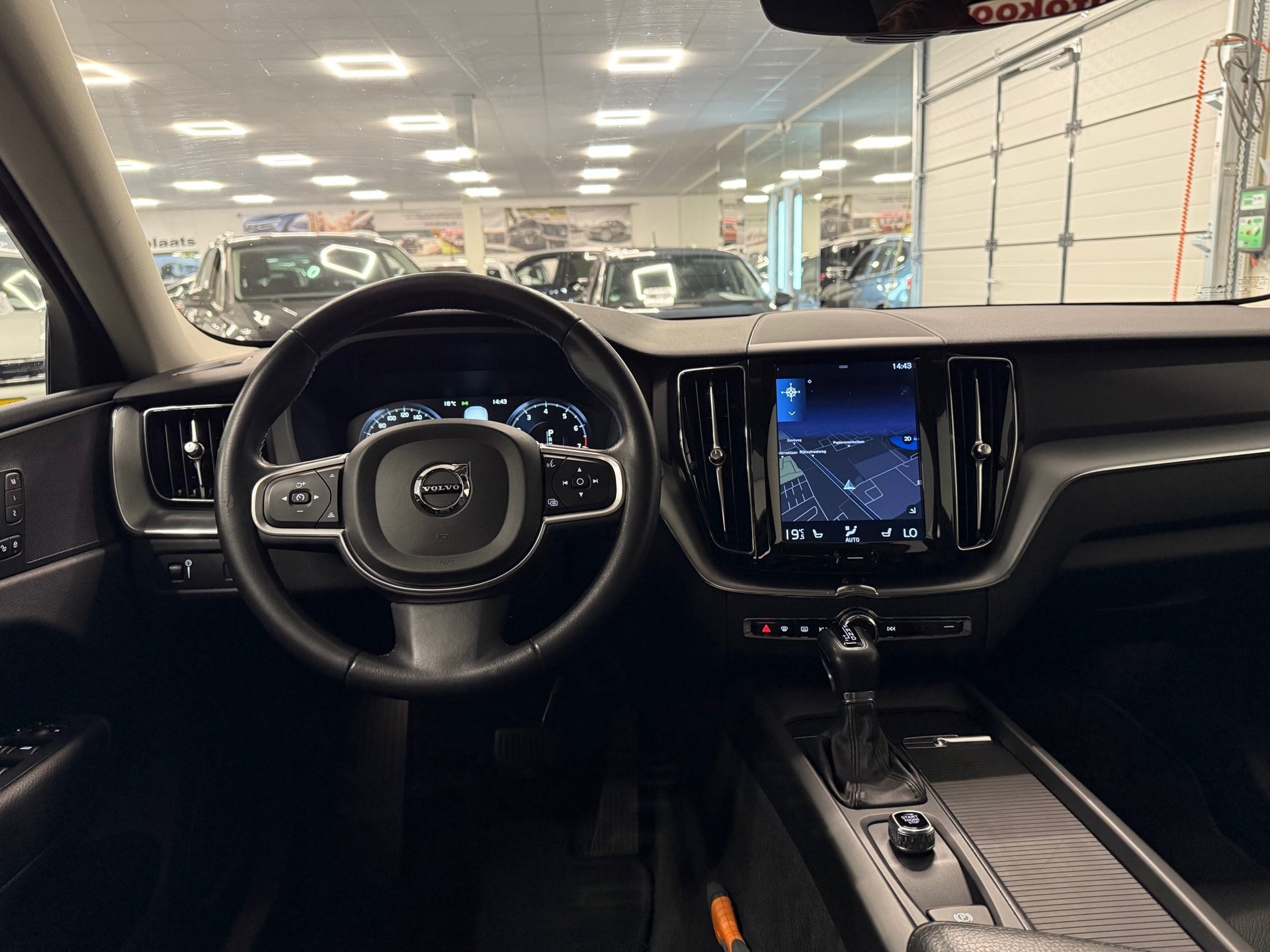 https://www.autokooy.nl//xml/images/45442899-22.JPG