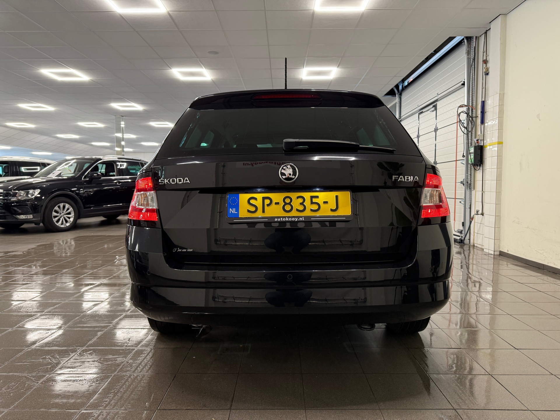 https://www.autokooy.nl//xml/images/45470425-4.JPG