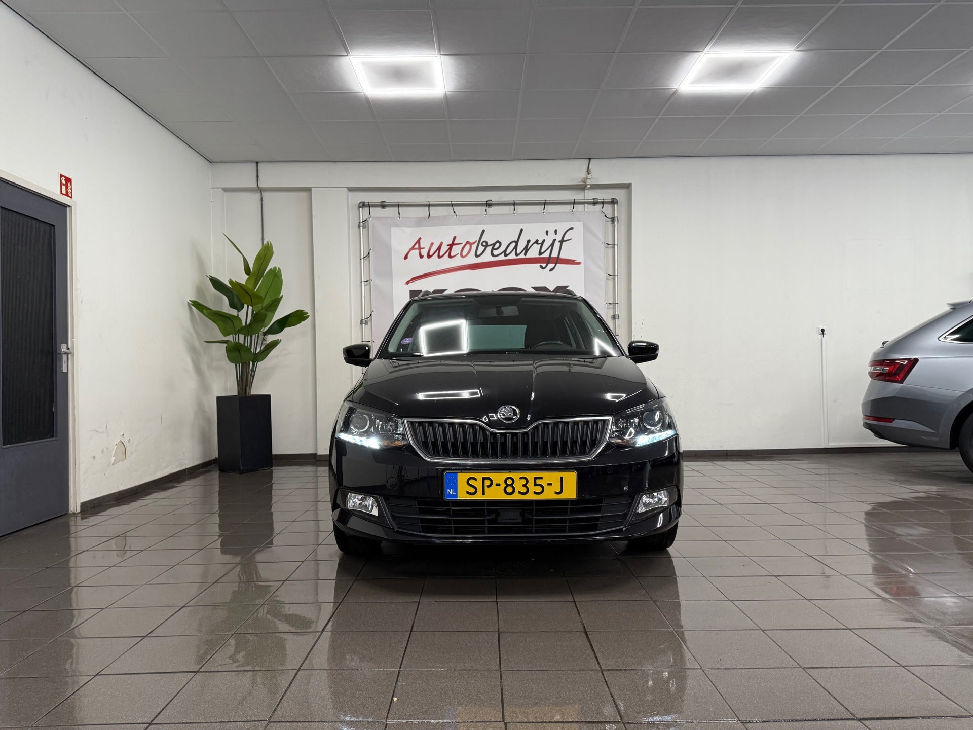 https://www.autokooy.nl//xml/images/45470425-9.JPG