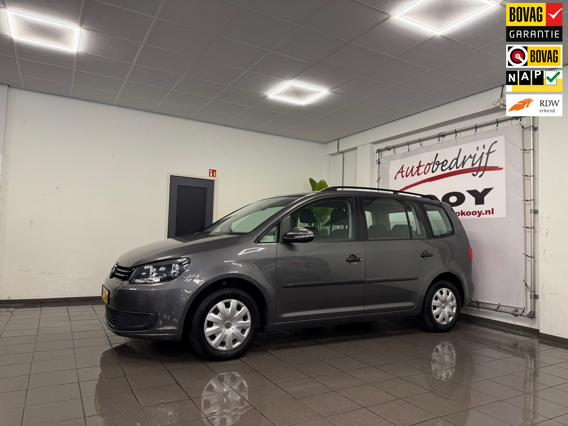 Volkswagen Touran 1.4 TSI * 1e Eig / Dealer onderhouden / Navigatie / NL Auto *