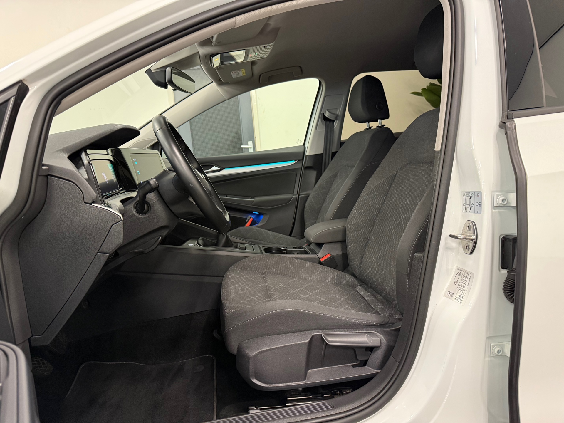 https://www.autokooy.nl//xml/images/45613949-11.JPG