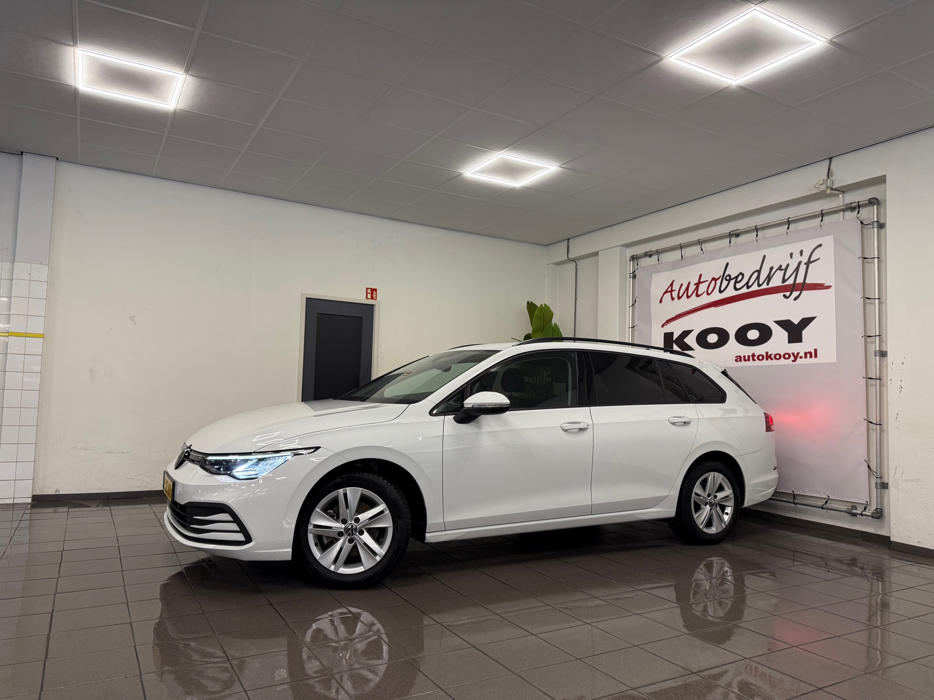 https://www.autokooy.nl//xml/images/45613949-9.JPG