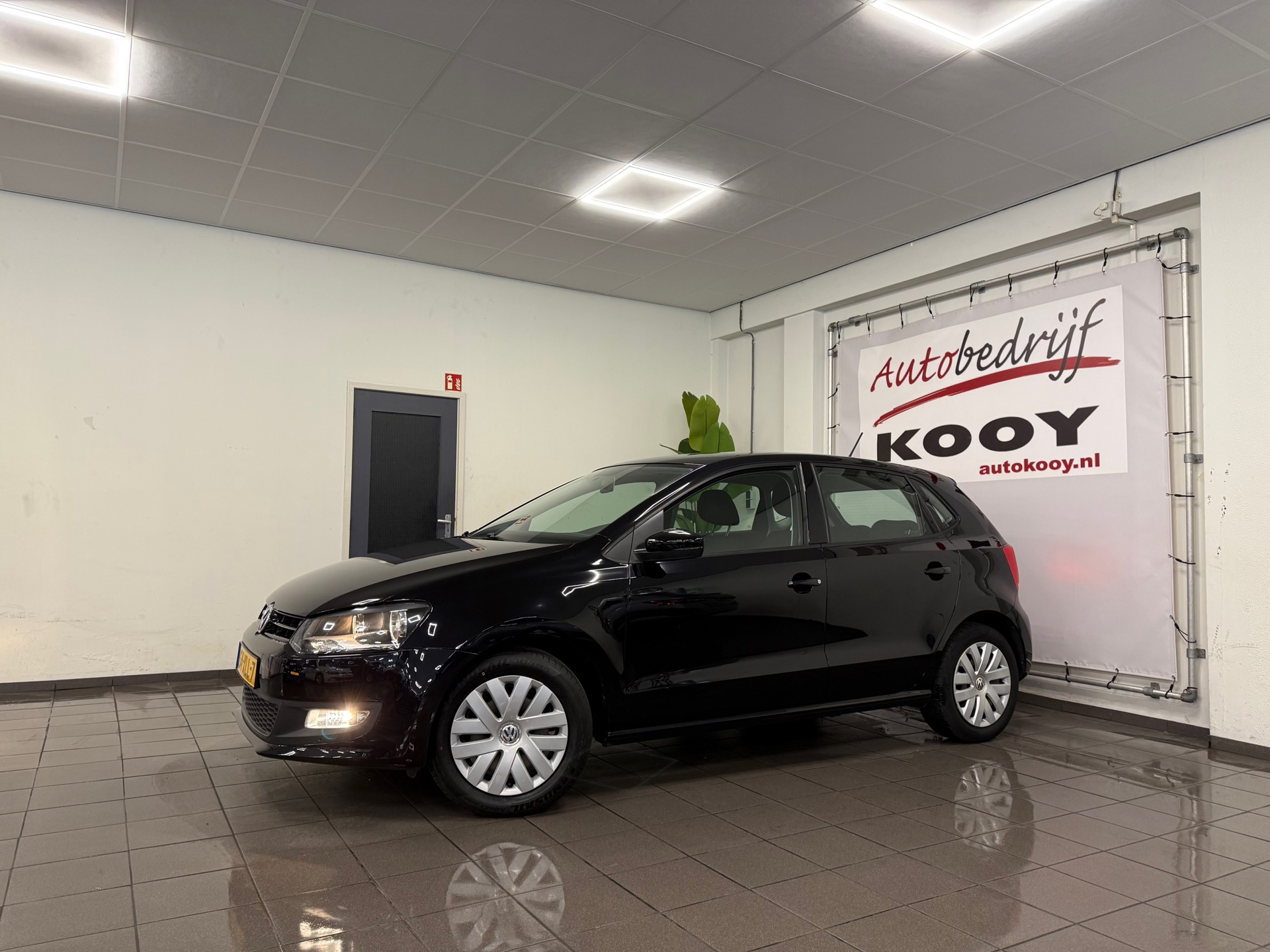https://www.autokooy.nl//xml/images/45637962-9.JPG