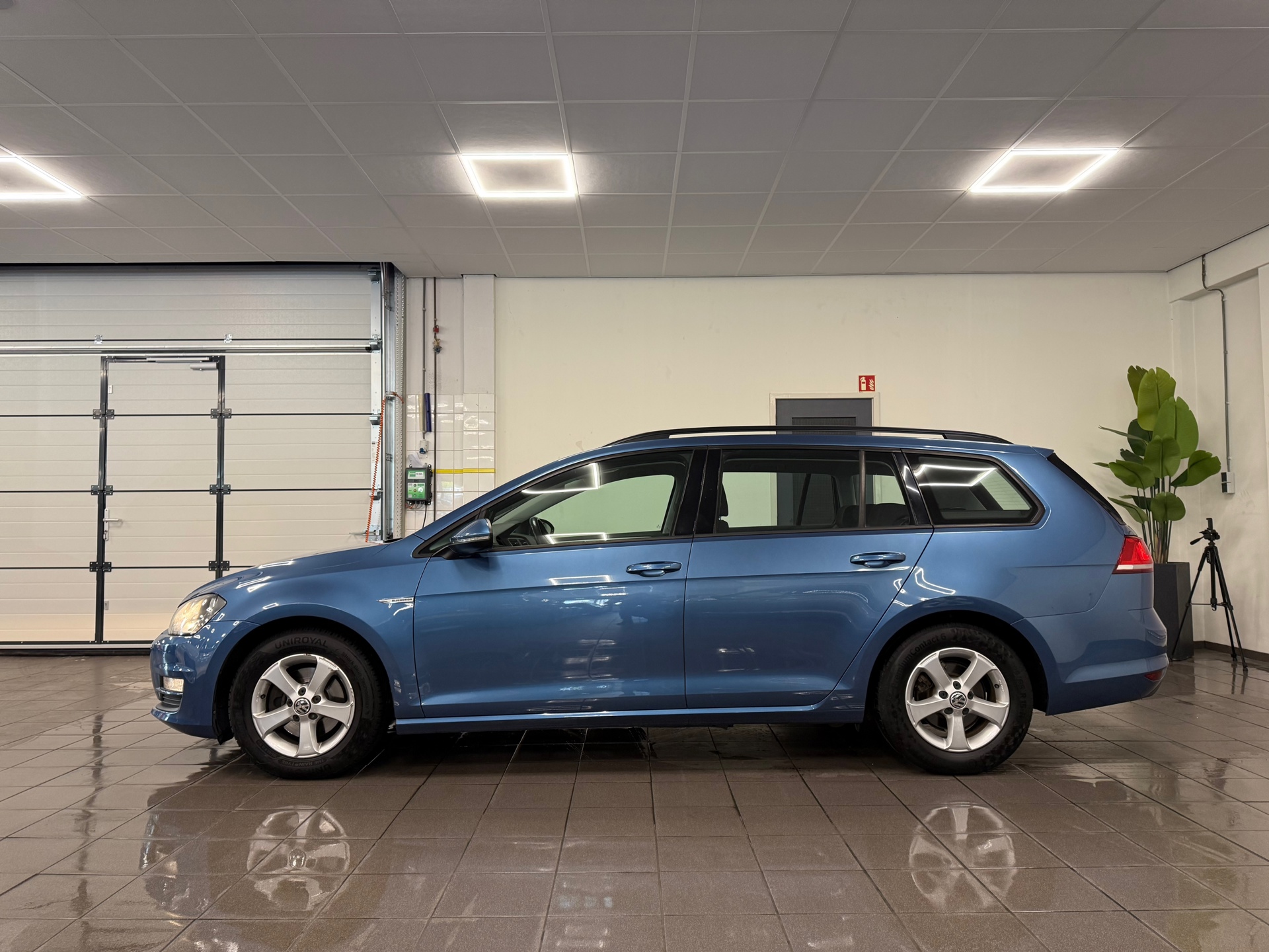 https://www.autokooy.nl//xml/images/45638011-2.JPG