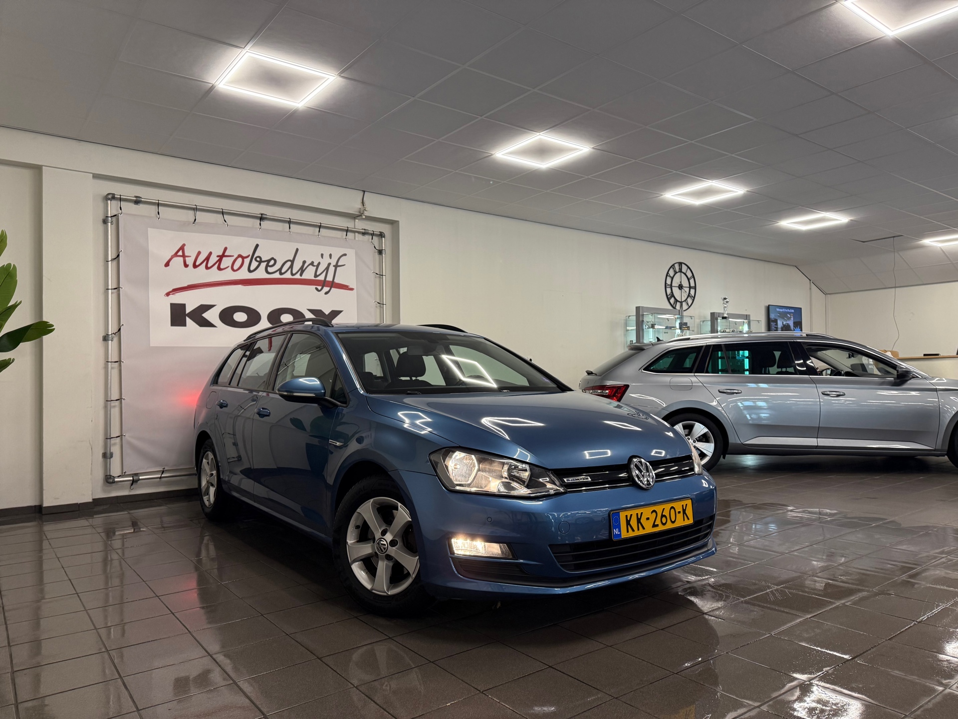 https://www.autokooy.nl//xml/images/45638011-7.JPG