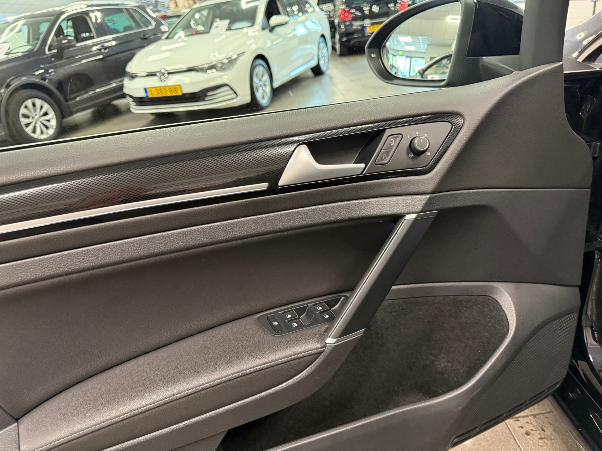 https://www.autokooy.nl//xml/images/45638096-10.JPG