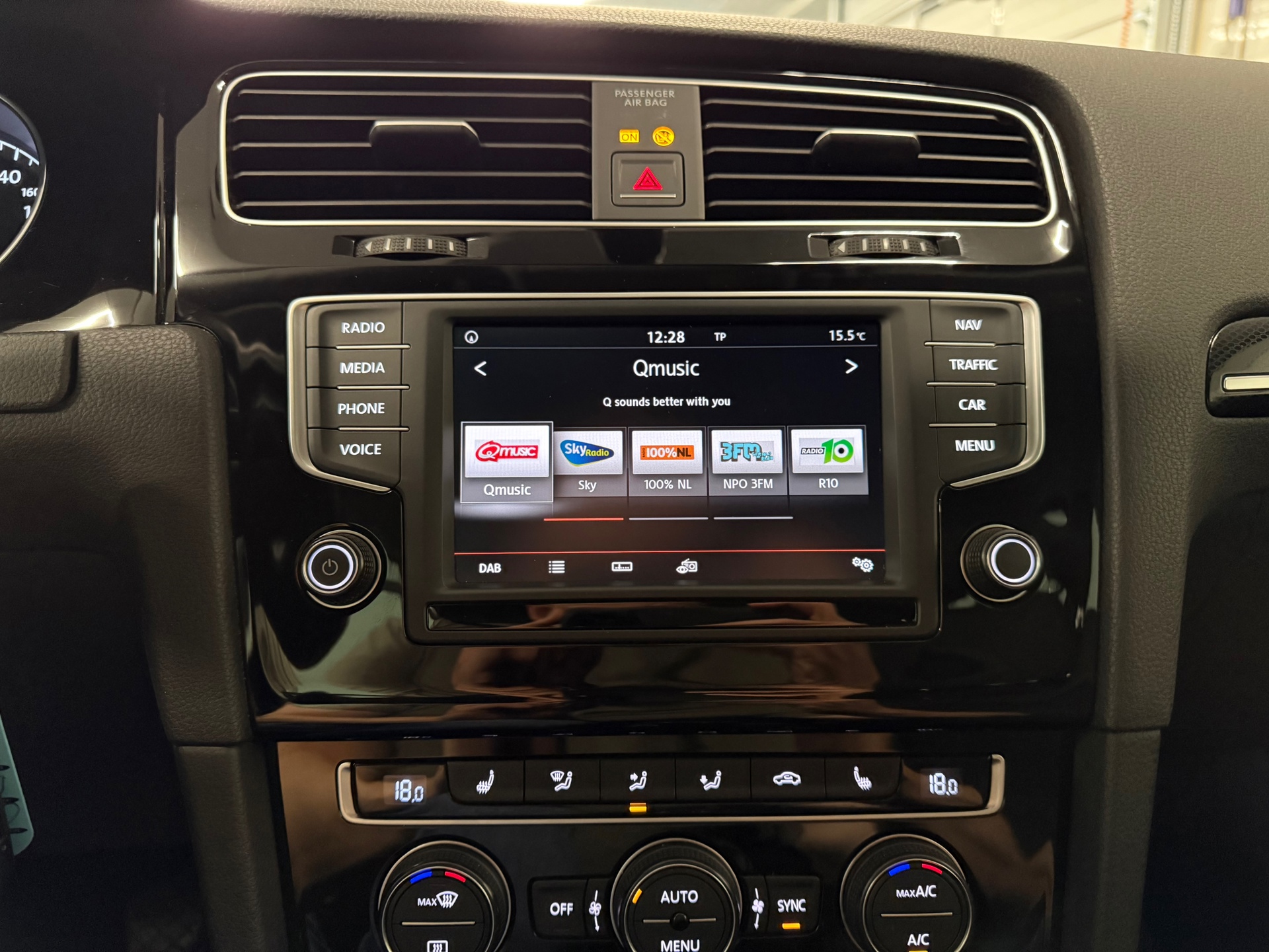 https://www.autokooy.nl//xml/images/45638096-15.JPG