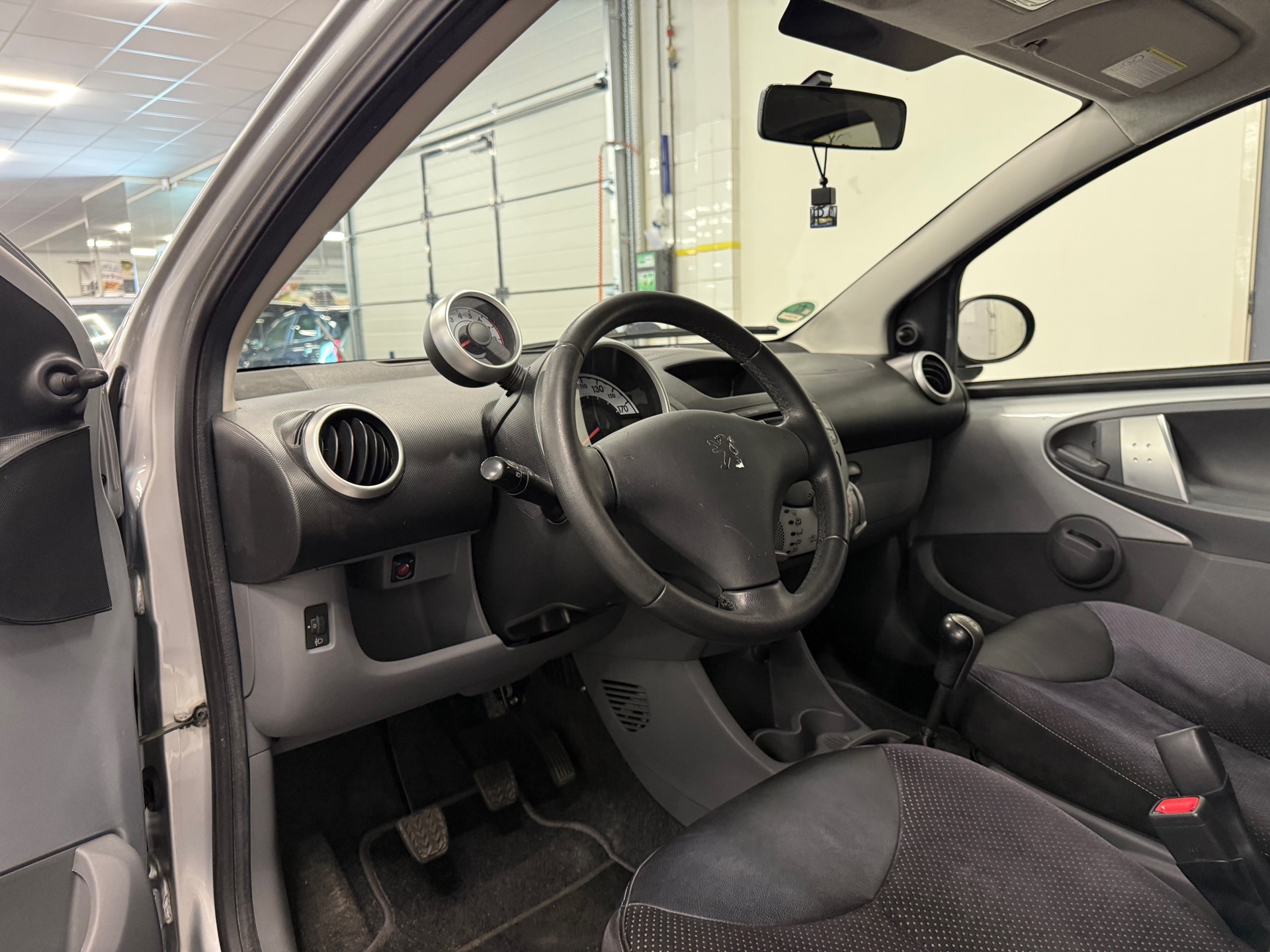 https://www.autokooy.nl//xml/images/45665544-12.JPG