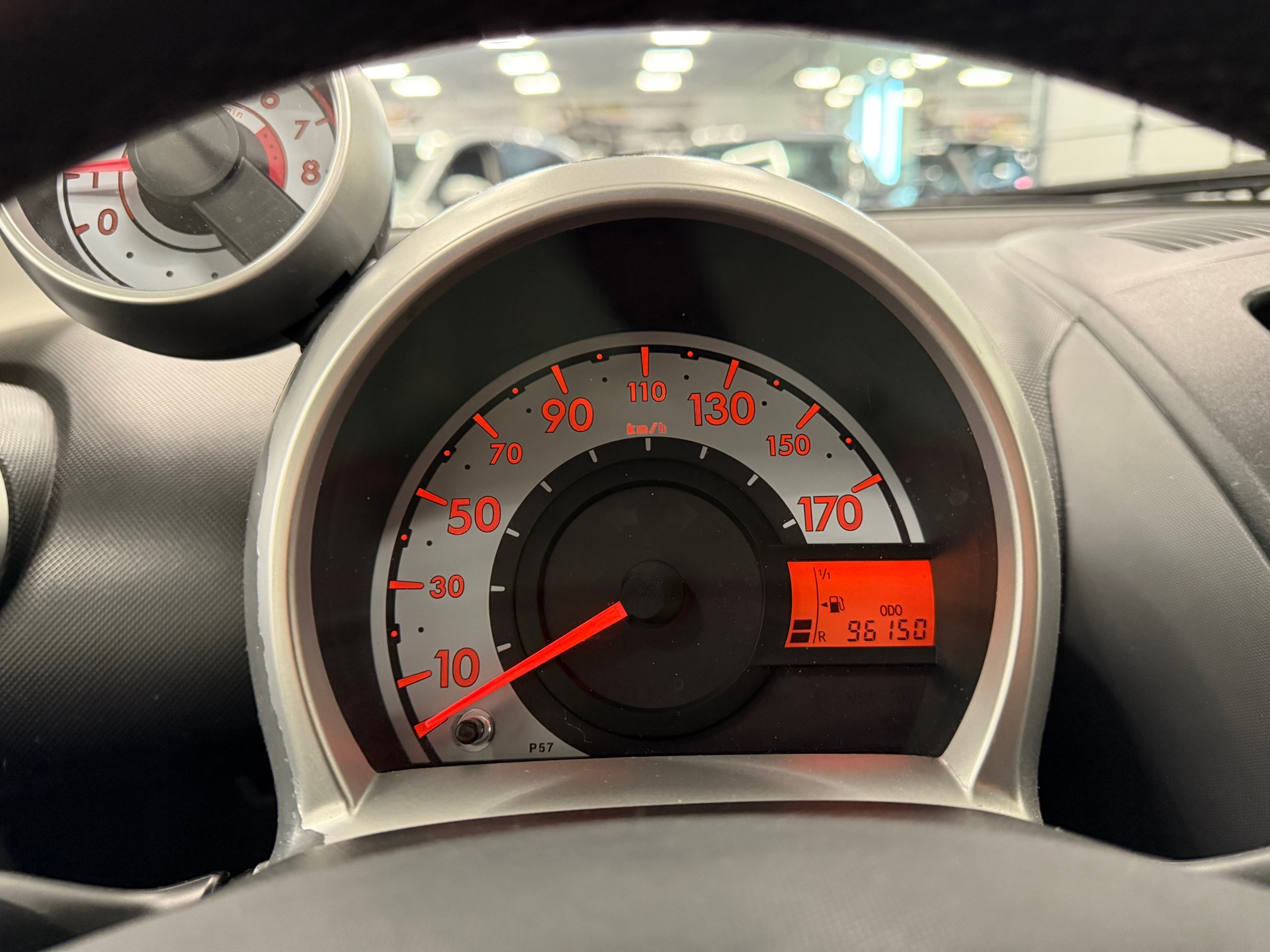 https://www.autokooy.nl//xml/images/45665544-14.JPG