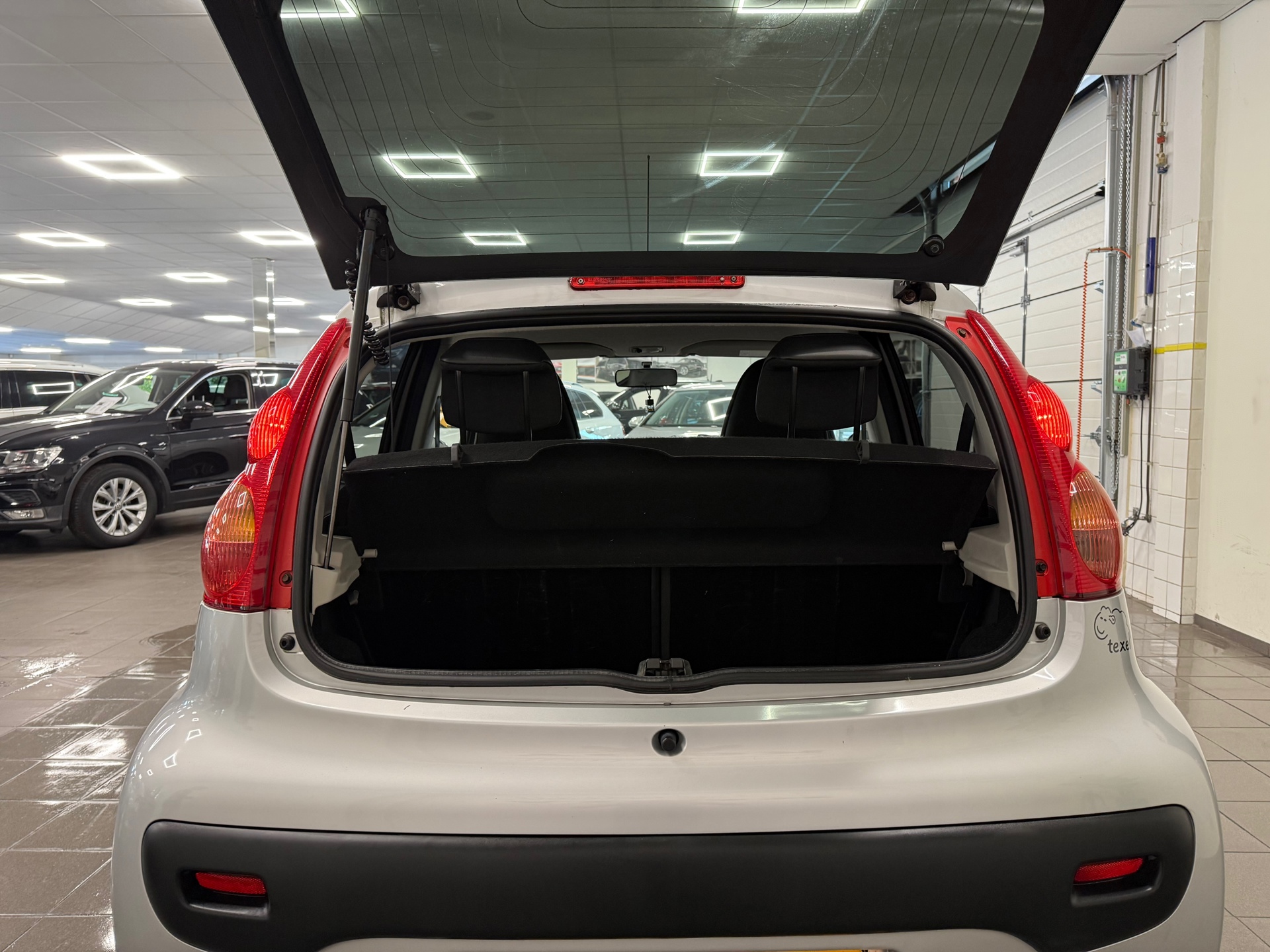 https://www.autokooy.nl//xml/images/45665544-5.JPG