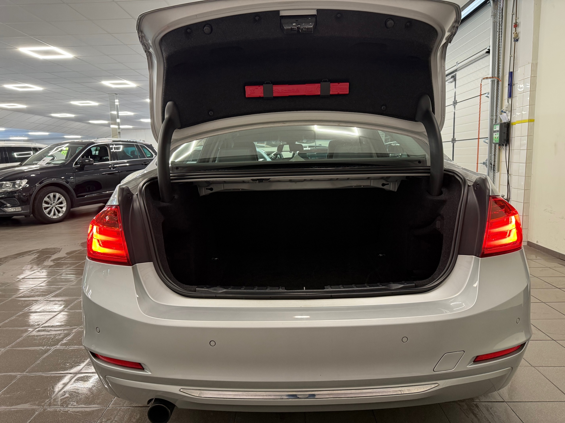 https://www.autokooy.nl//xml/images/45665679-5.JPG