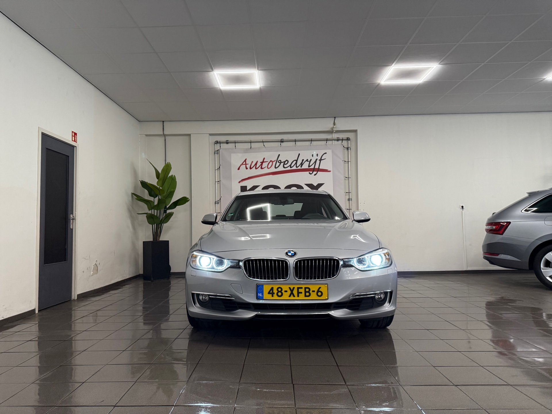 https://www.autokooy.nl//xml/images/45665679-8.JPG