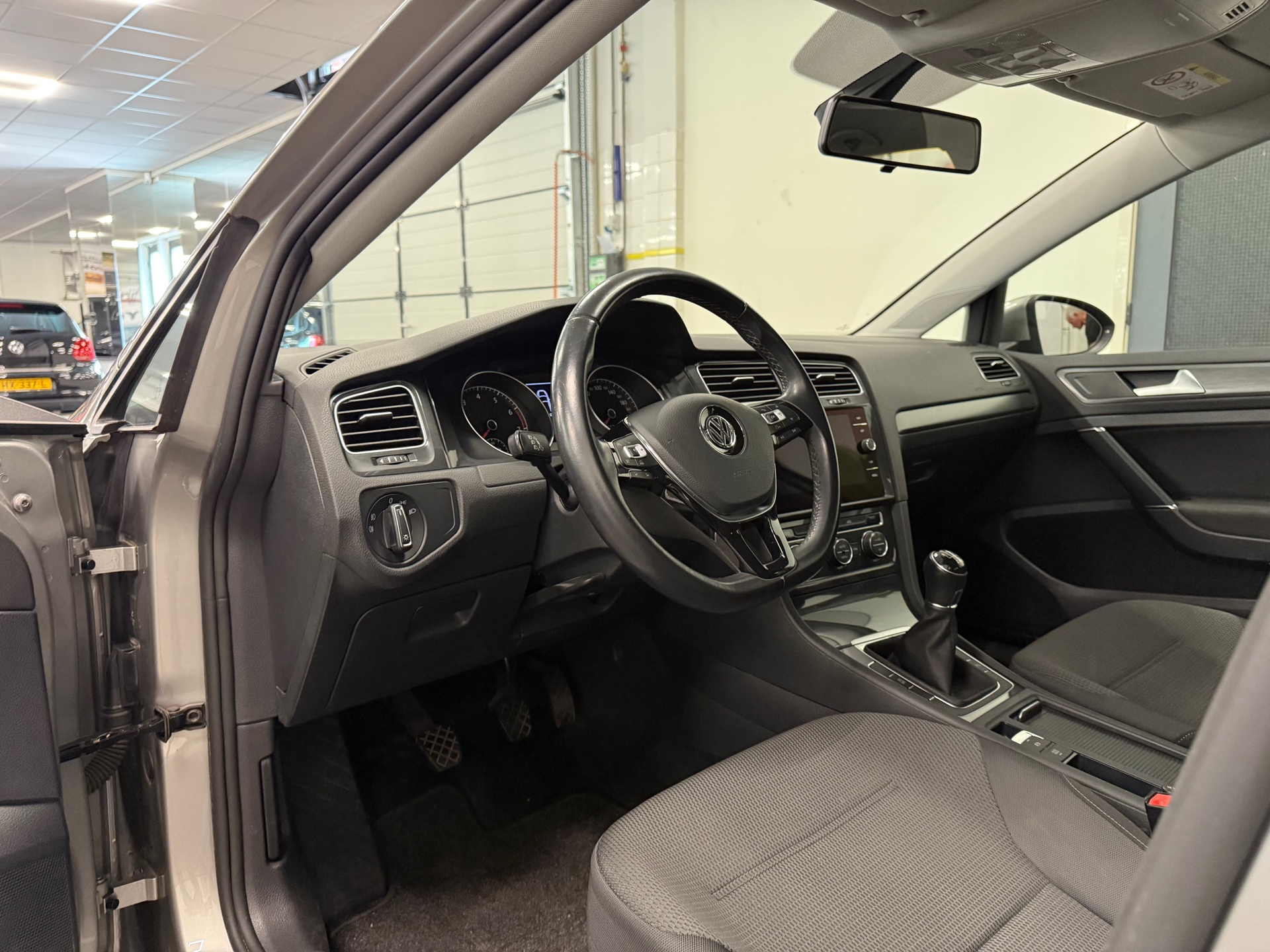 https://www.autokooy.nl//xml/images/45665724-13.JPG