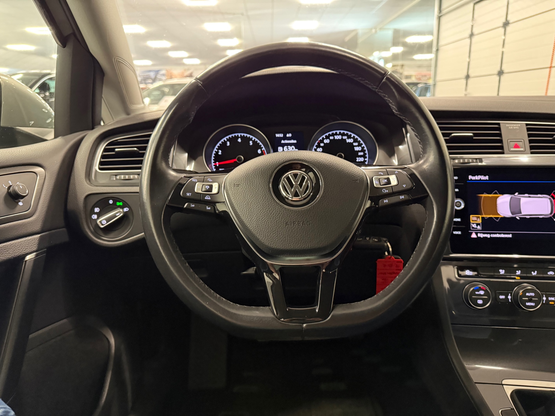 https://www.autokooy.nl//xml/images/45665724-14.JPG