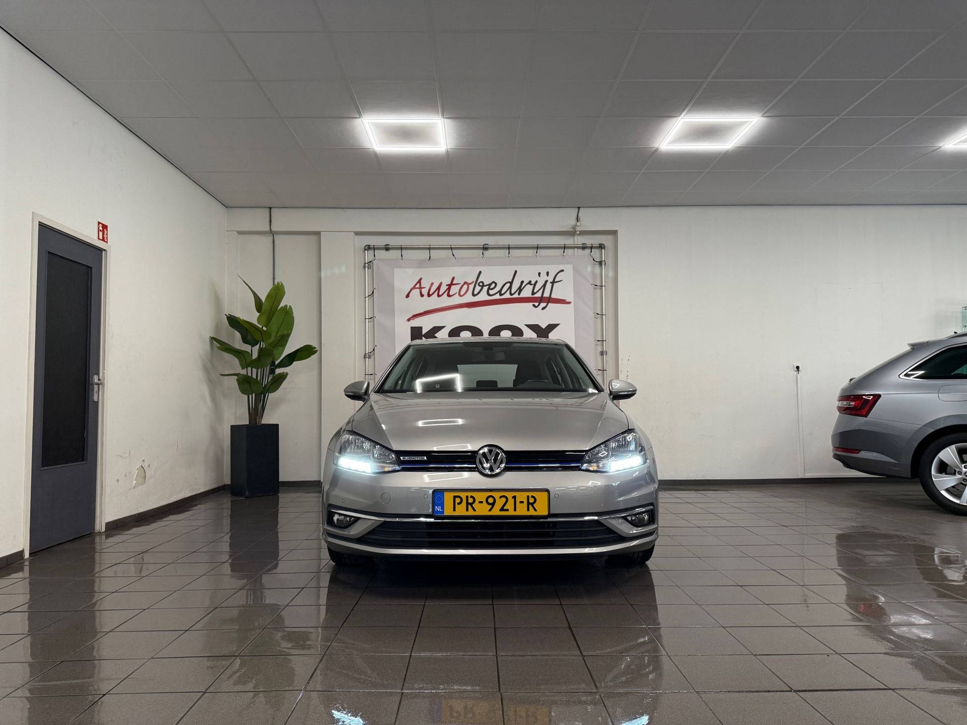 https://www.autokooy.nl//xml/images/45665724-9.JPG