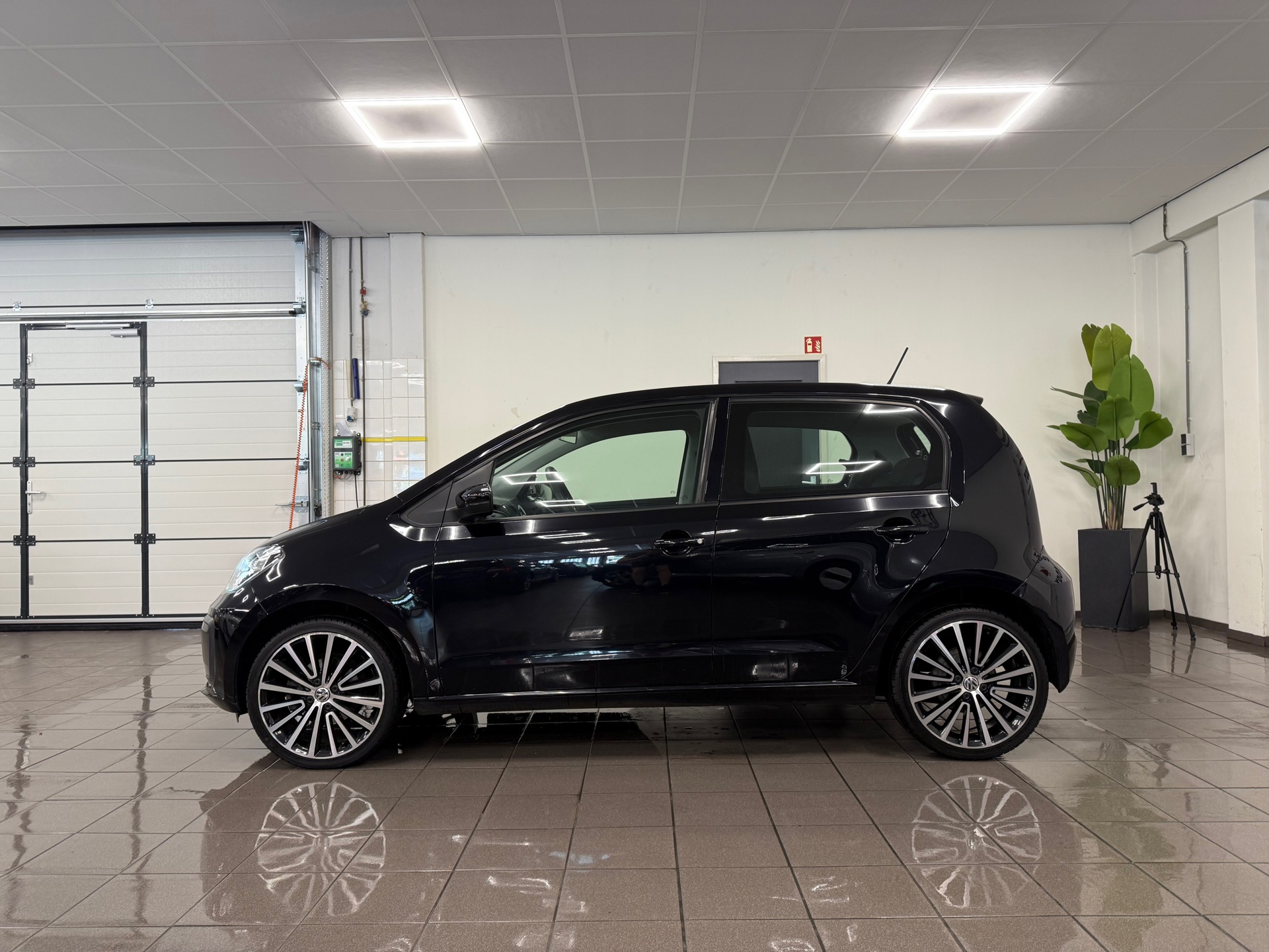 https://www.autokooy.nl//xml/images/45694128-2.JPG