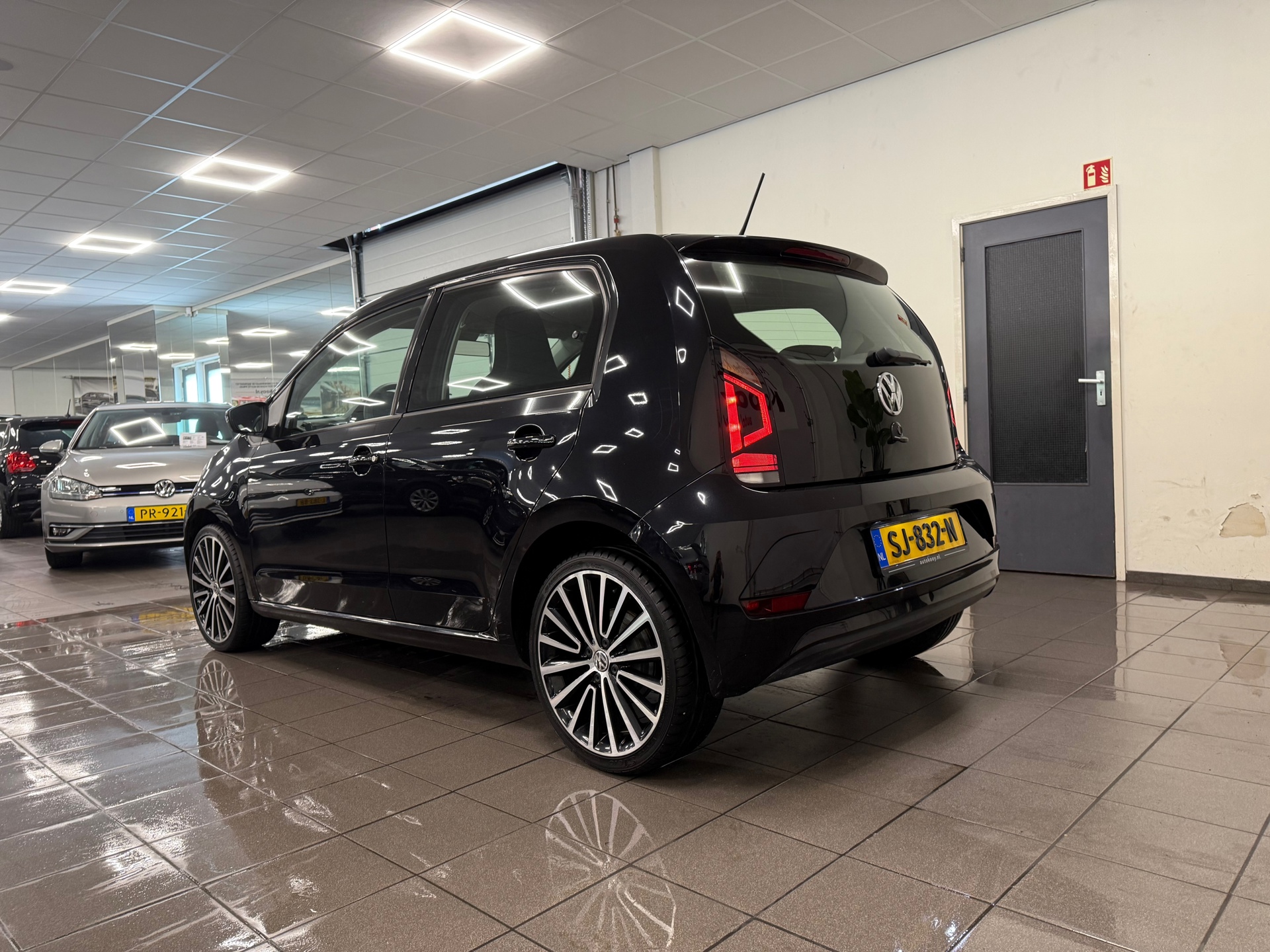 https://www.autokooy.nl//xml/images/45694128-3.JPG
