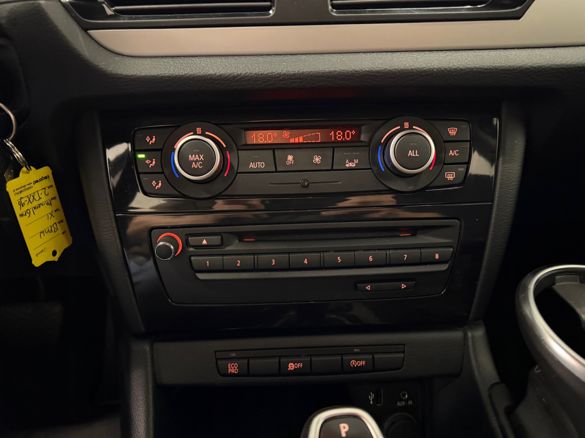 https://www.autokooy.nl//xml/images/45740618-19.JPG