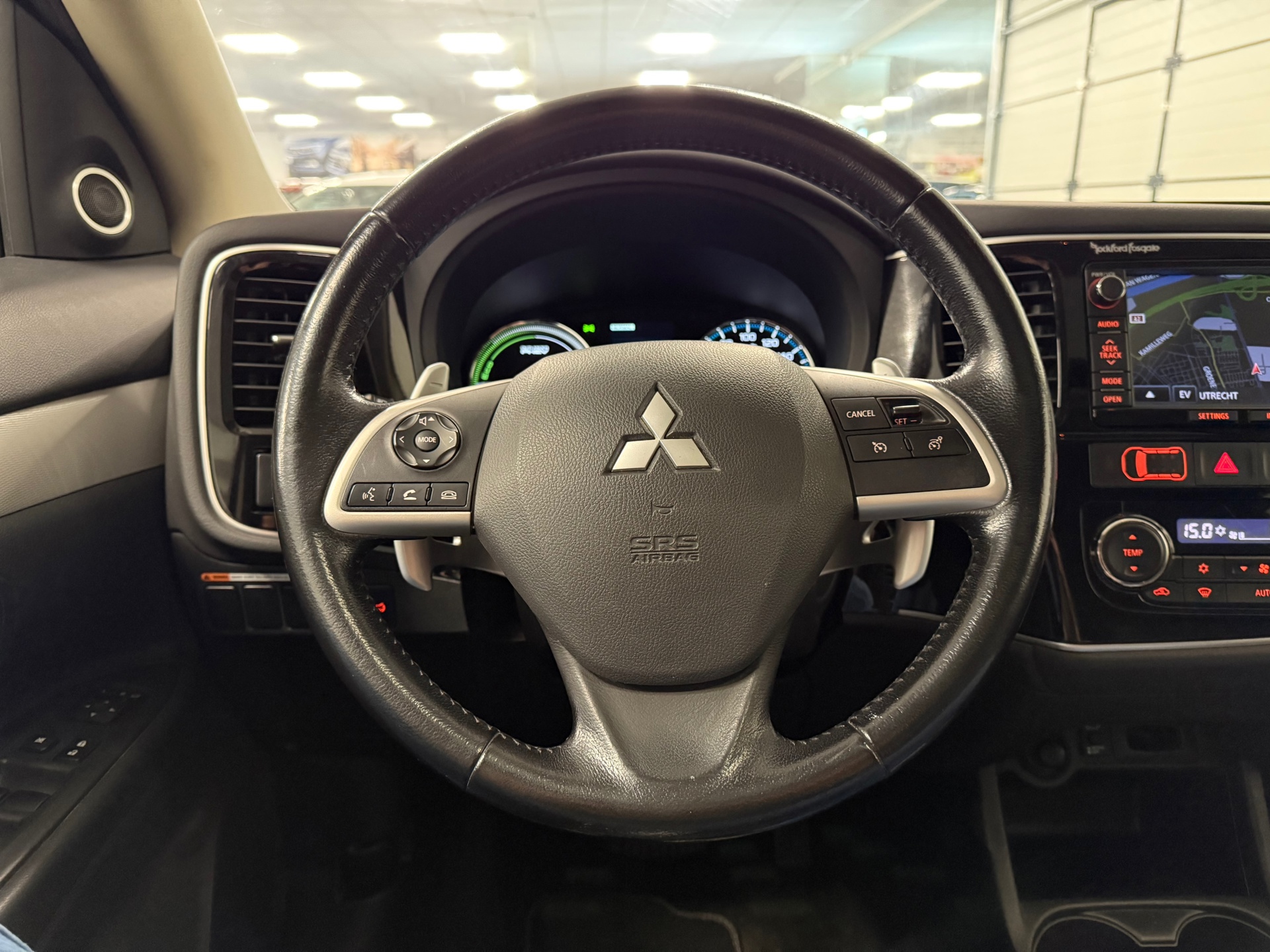 https://www.autokooy.nl//xml/images/45740666-13.JPG