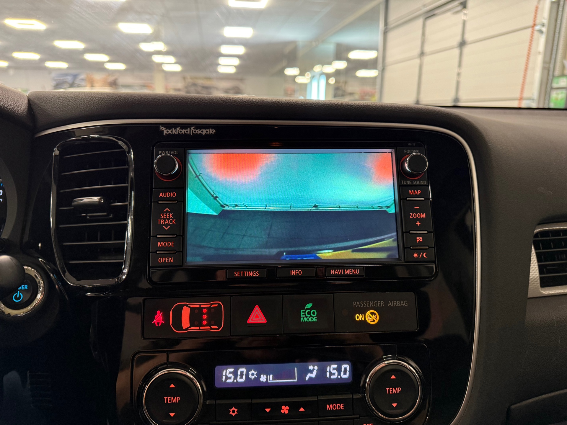 https://www.autokooy.nl//xml/images/45740666-17.JPG