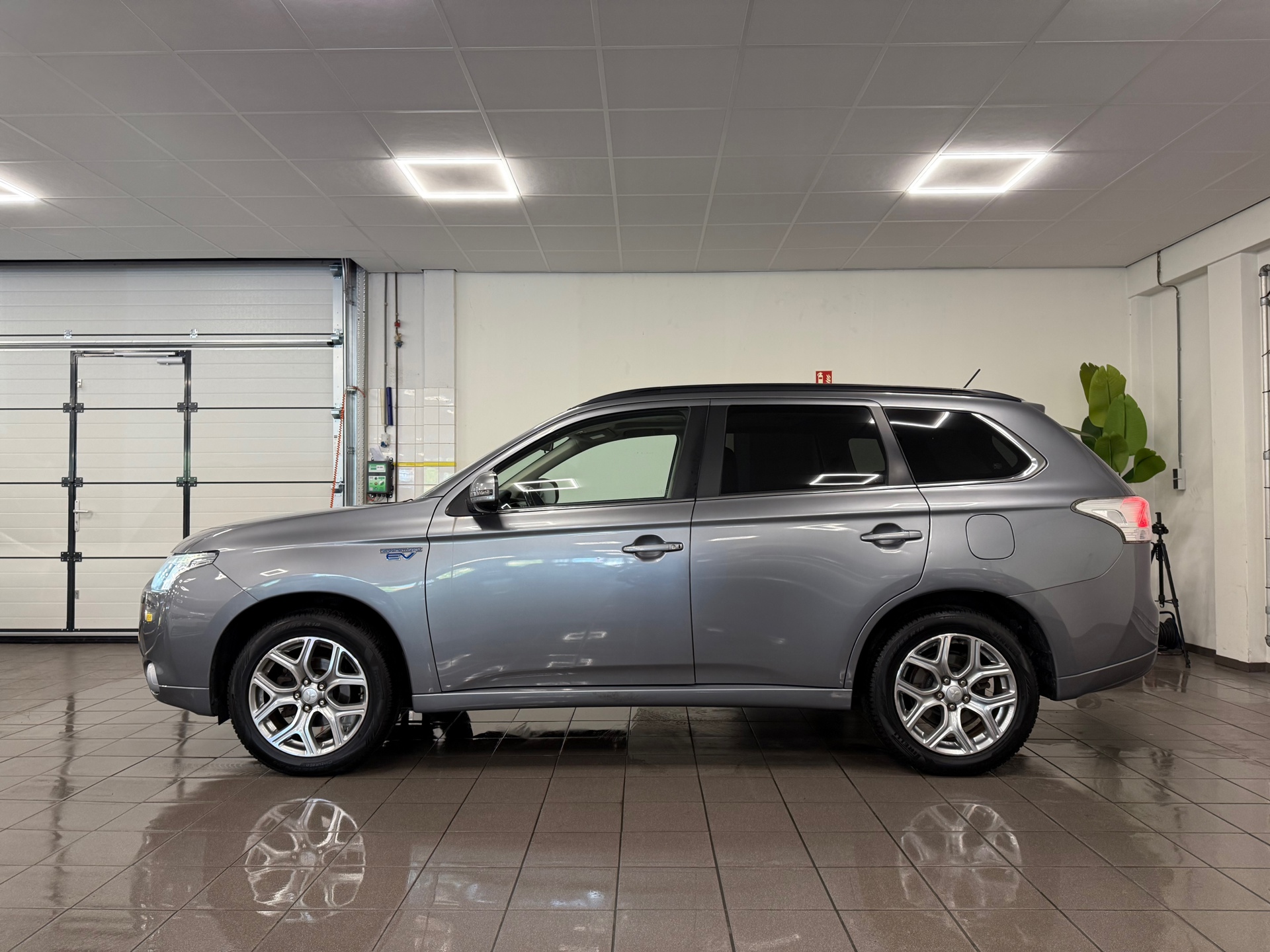 https://www.autokooy.nl//xml/images/45740666-2.JPG