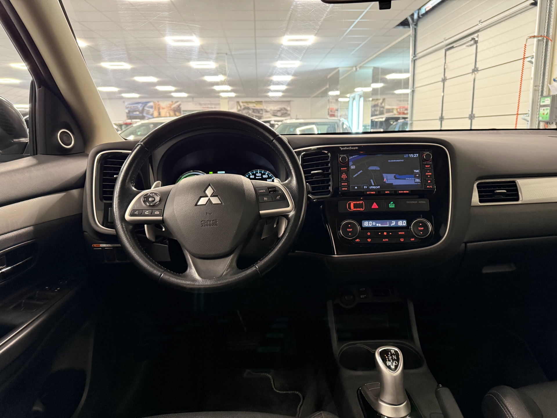 https://www.autokooy.nl//xml/images/45740666-21.JPG