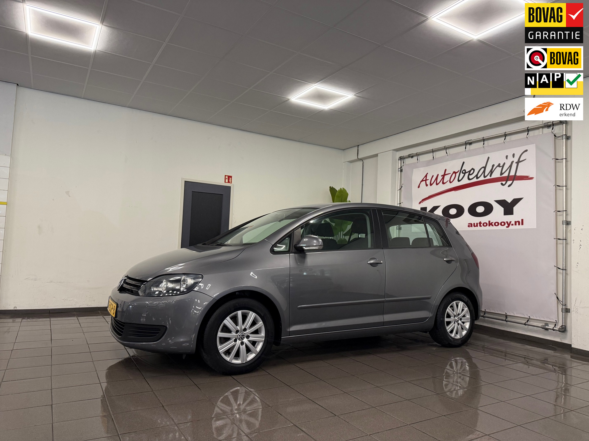 Volkswagen Golf Plus 1.4 TSI Comfortline * Automaat / Trekhaak / Parkeersensoren / NL Auto *